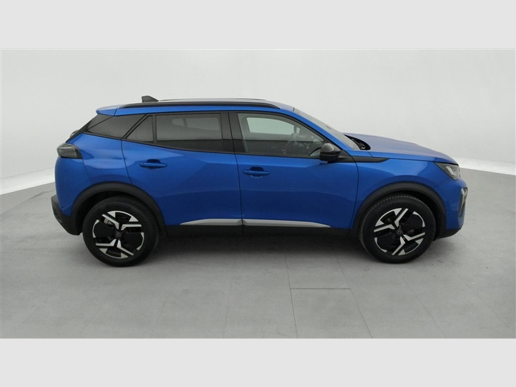 Peugeot 2008 1.2 PureTech Active CARPLAY (2023) - Photo 24