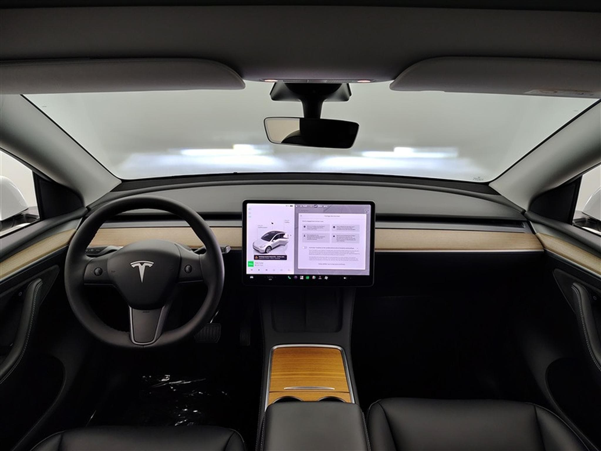 Tesla Model Y Dual Motor NAVI / FULL LED / PANO / CAMERA 360" / JA 19" (2022) - Photo 8