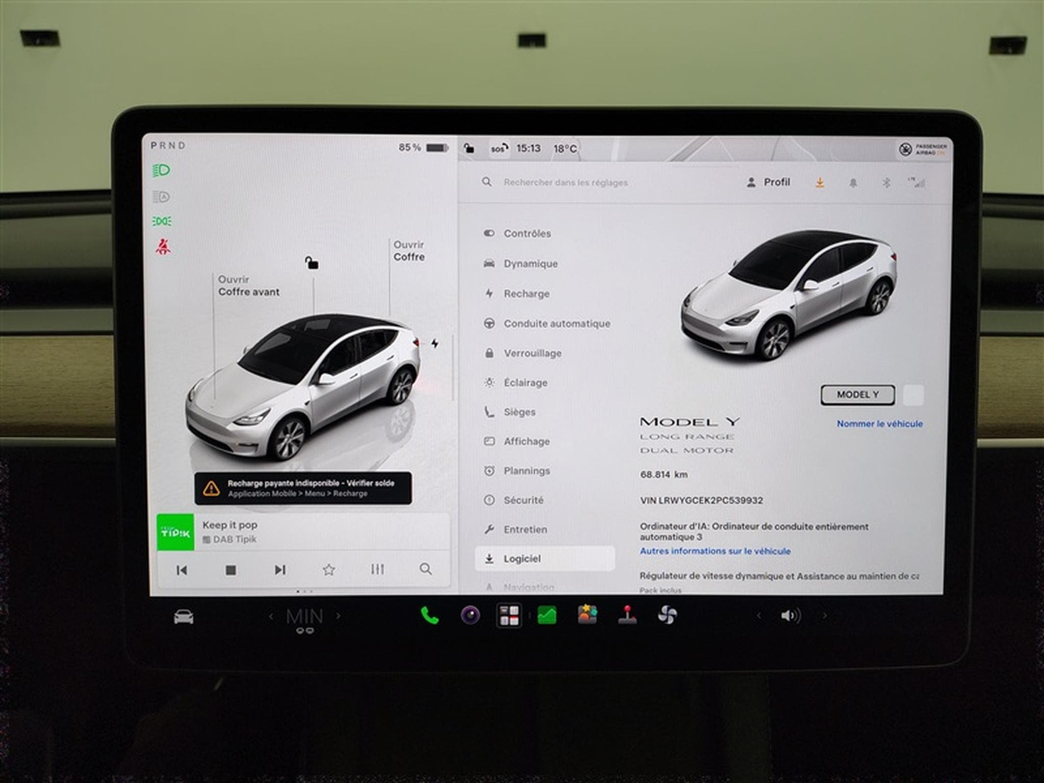 Tesla Model Y Dual Motor NAVI / FULL LED / PANO / CAMERA 360" / JA 19" (2022) - Photo 11