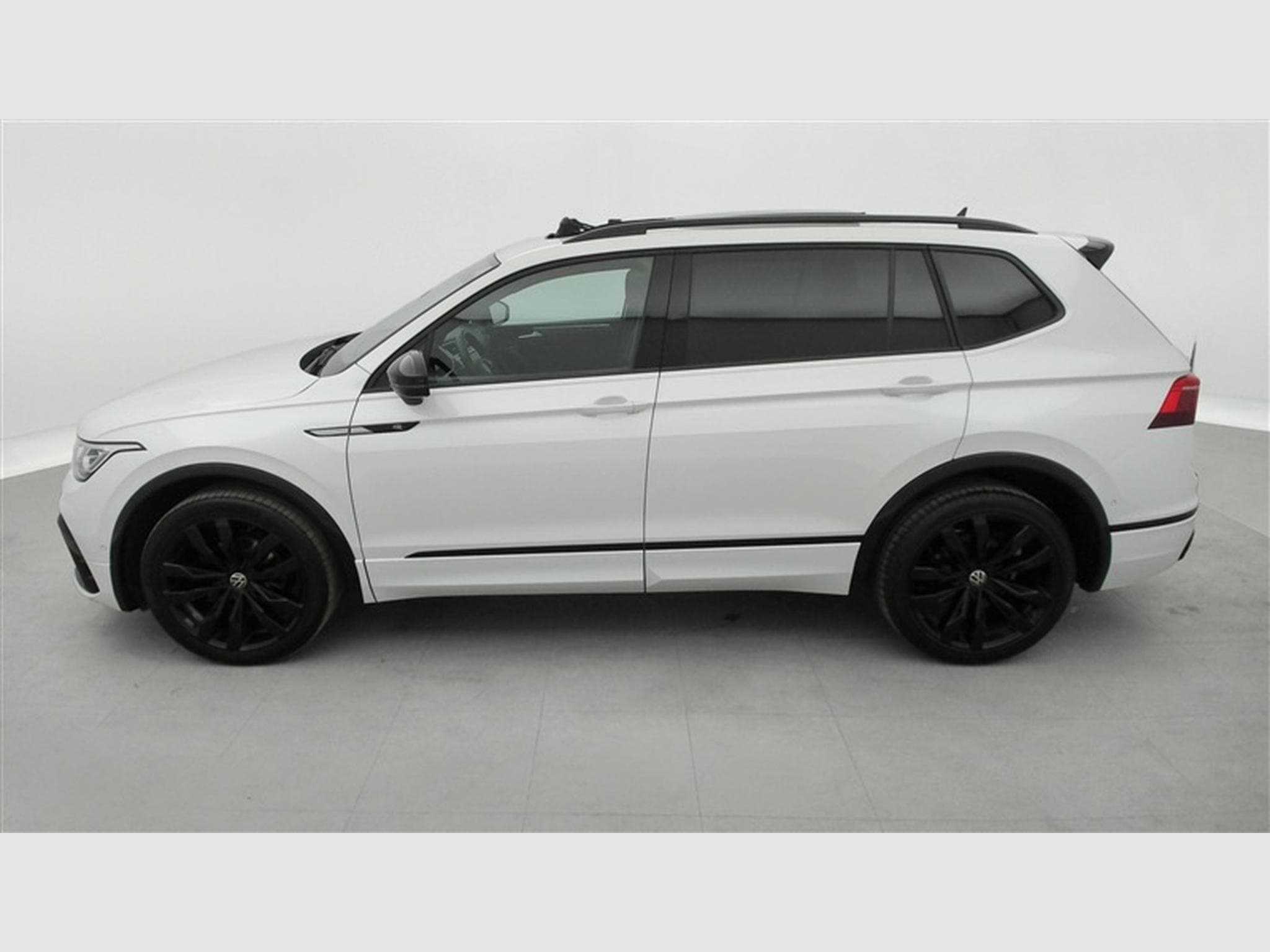 VW Tiguan 2.0 TDi SCR R-Line 7pl. DSG / SIEGE VENTILE / TOIT PANO (2023) - Photo 3