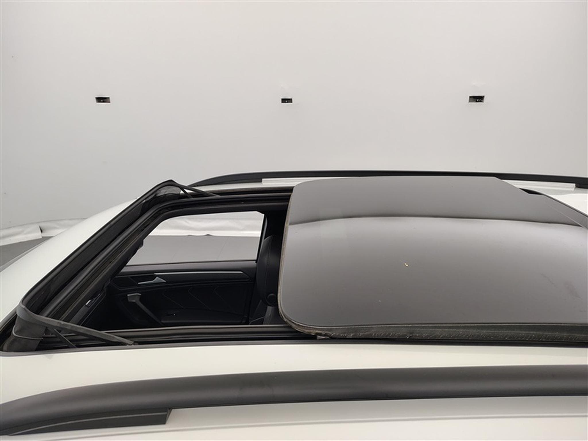VW Tiguan 2.0 TDi SCR R-Line 7pl. DSG / SIEGE VENTILE / TOIT PANO (2023) - Photo 19