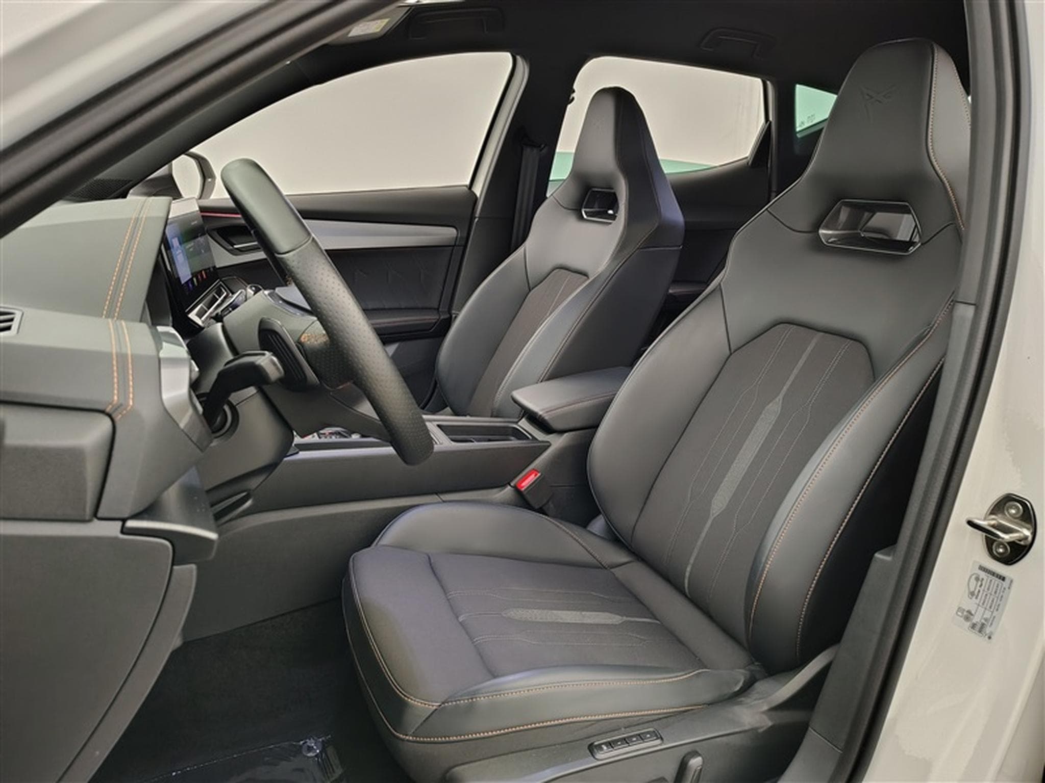 Cupra Formentor 1.5 TSI 150Cv DSG S-CUIR / PDC / FULL LED / ALU (2023) - Photo 7