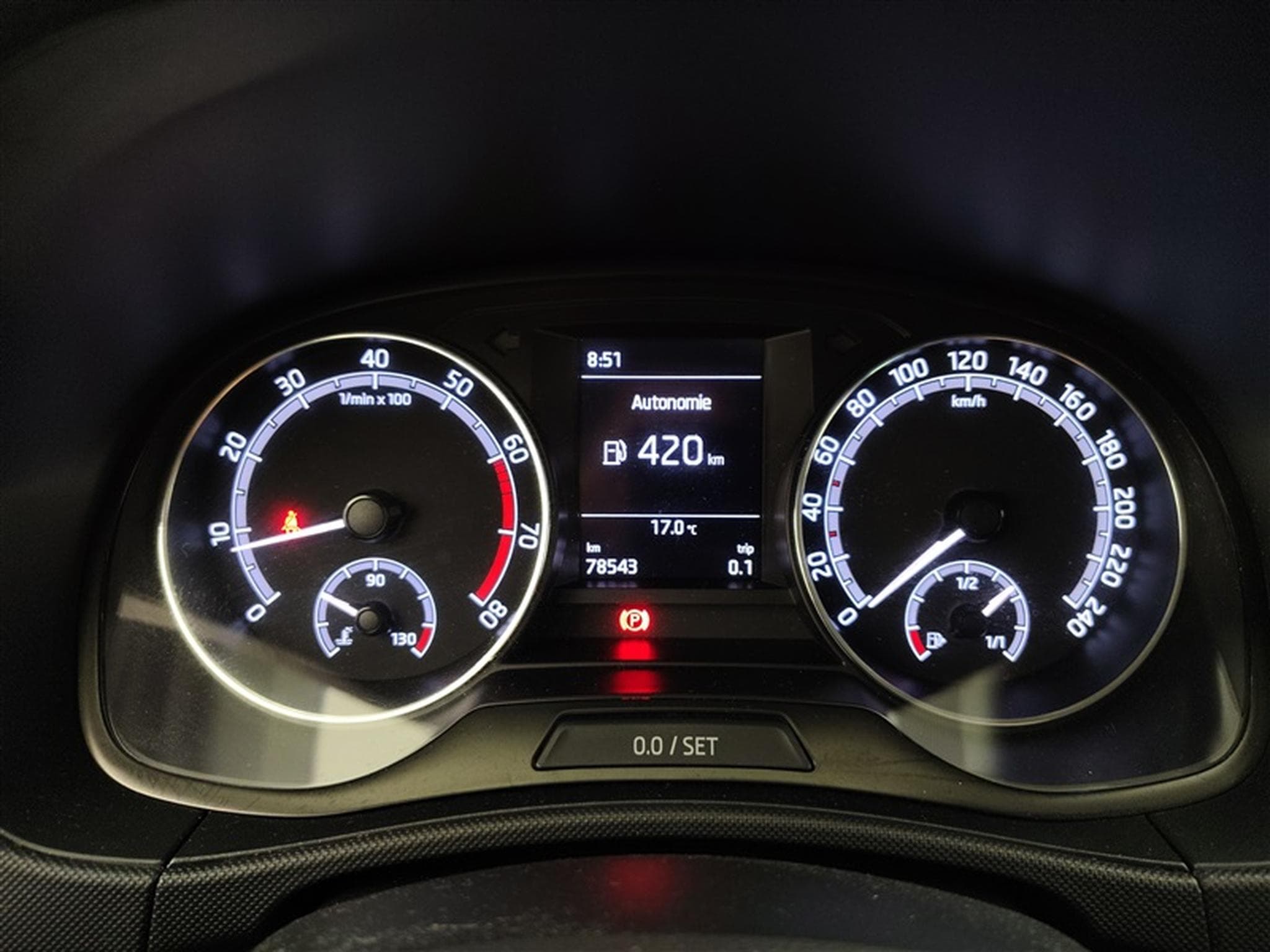 Skoda Fabia 1.0i Active CLIM / FULL LED / PDC AR (2020) - Photo 10