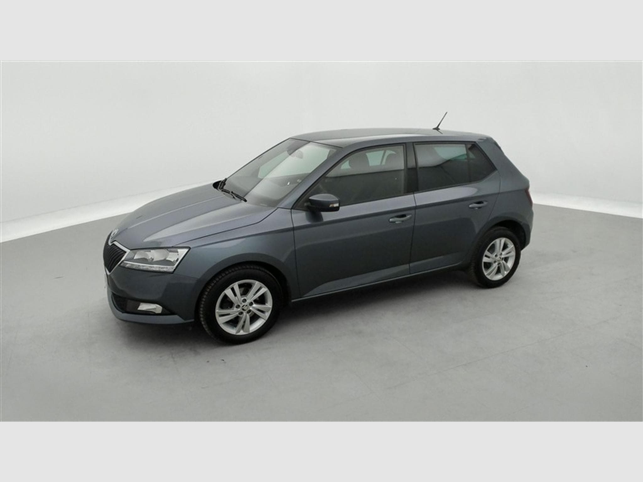 Skoda Fabia 1.0i Active CLIM / FULL LED / PDC AR (2020) - Photo 21