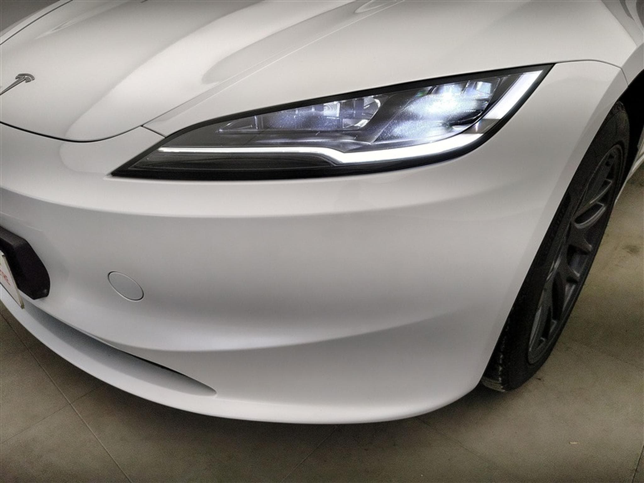 Tesla Model 3 Standard NAVI / FULL LED / CUIR / PANO / CAMERA 360° / JA 18 (2024) - Photo 15