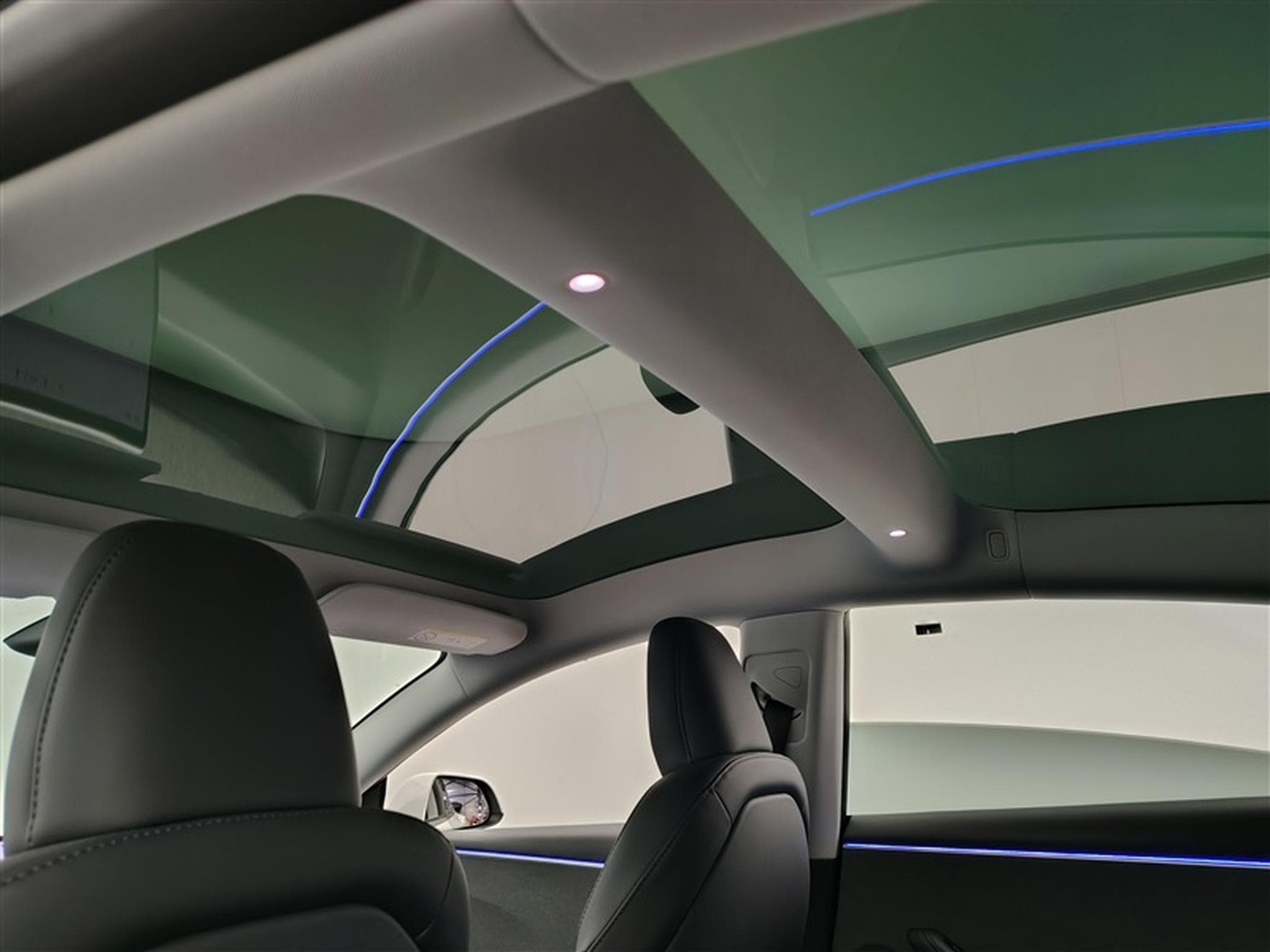 Tesla Model 3 Standard NAVI / FULL LED / CUIR / PANO / CAMERA 360° / JA 18 (2024) - Photo 19