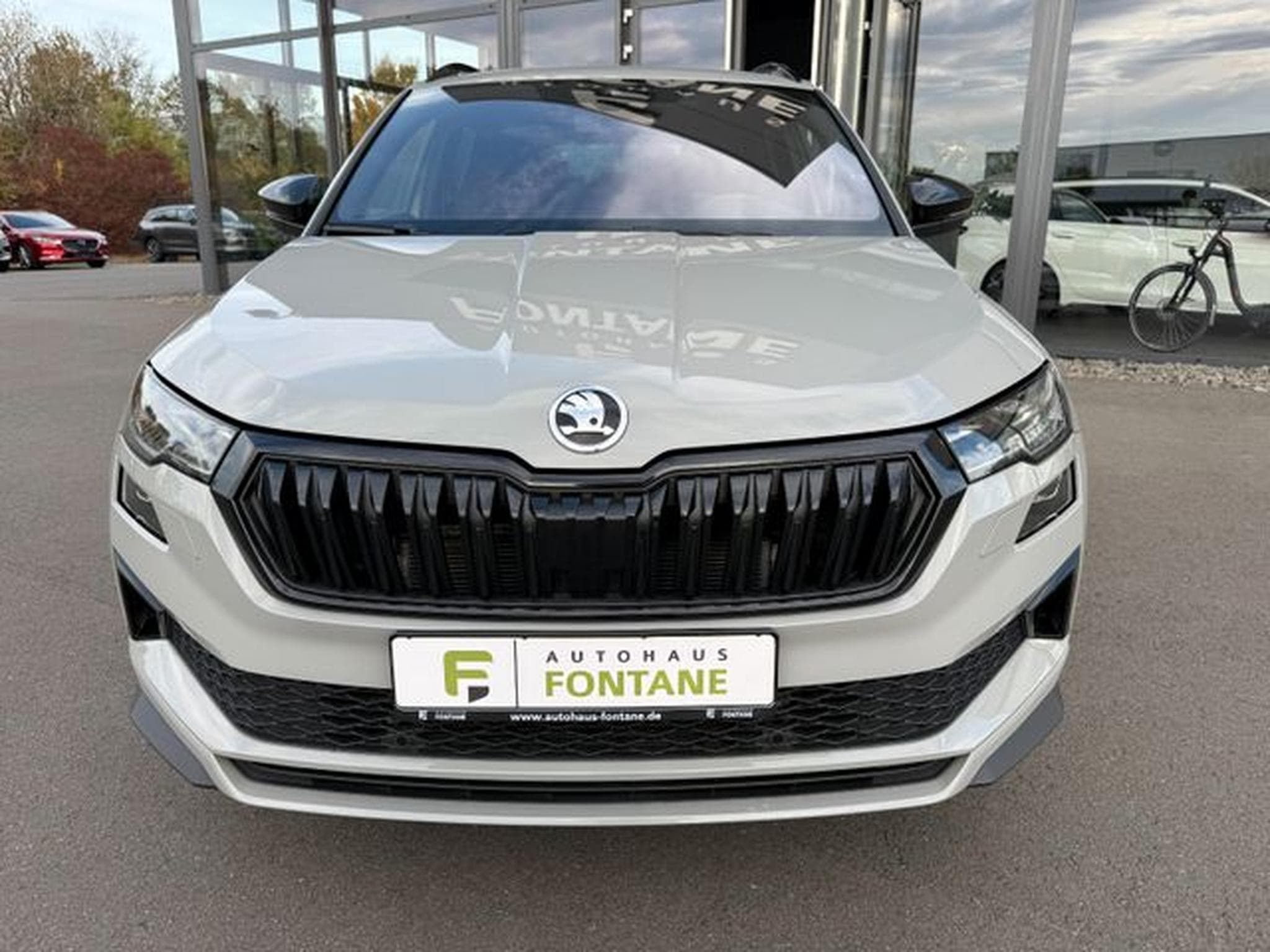 Skoda Karoq Karoq 1,5TSi DSG Sportline Pano 19"Matrix Key AC (2024) - Photo 3