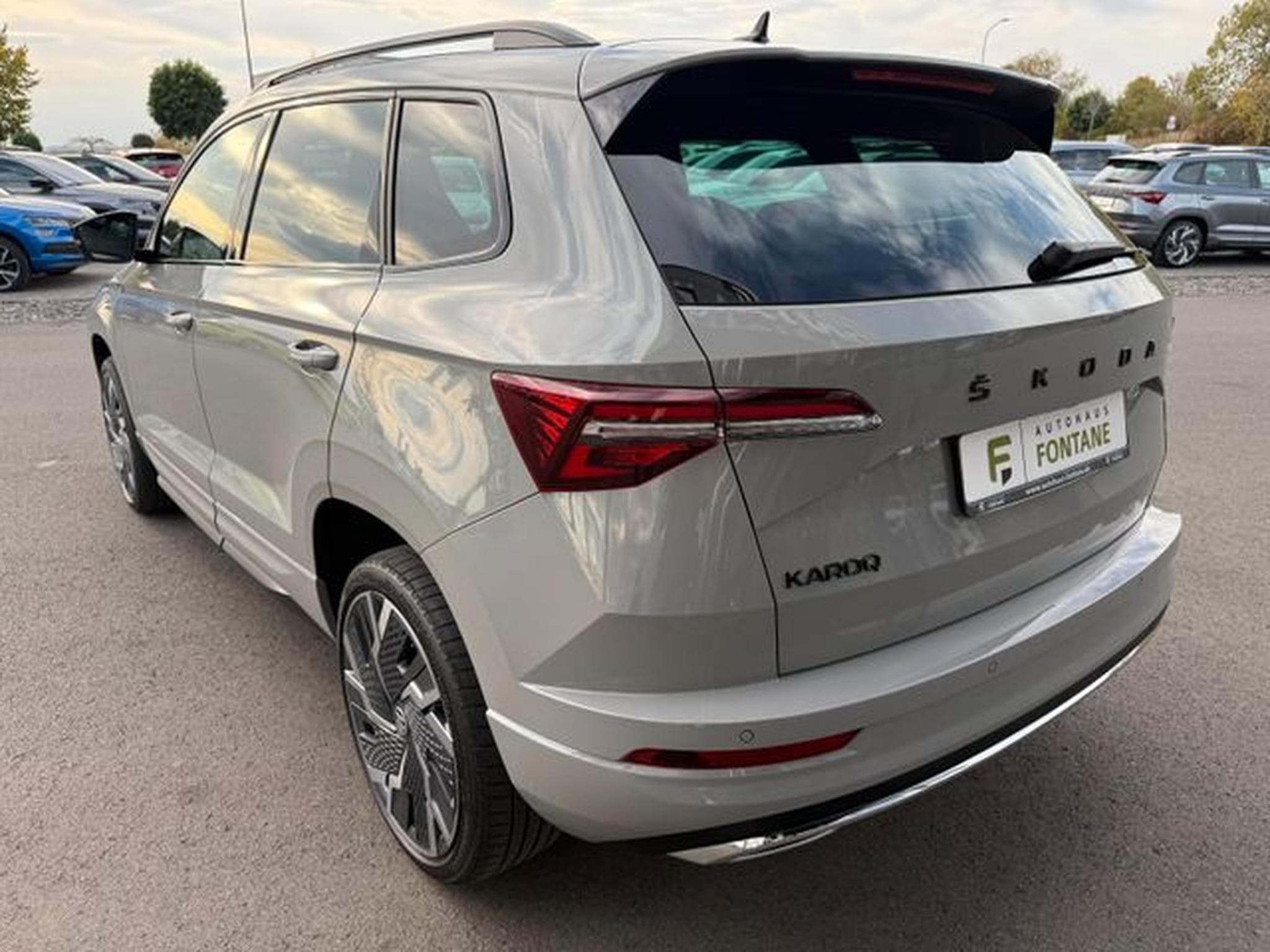 Skoda Karoq Karoq 1,5TSi DSG Sportline Pano 19"Matrix Key AC (2024) - Photo 8