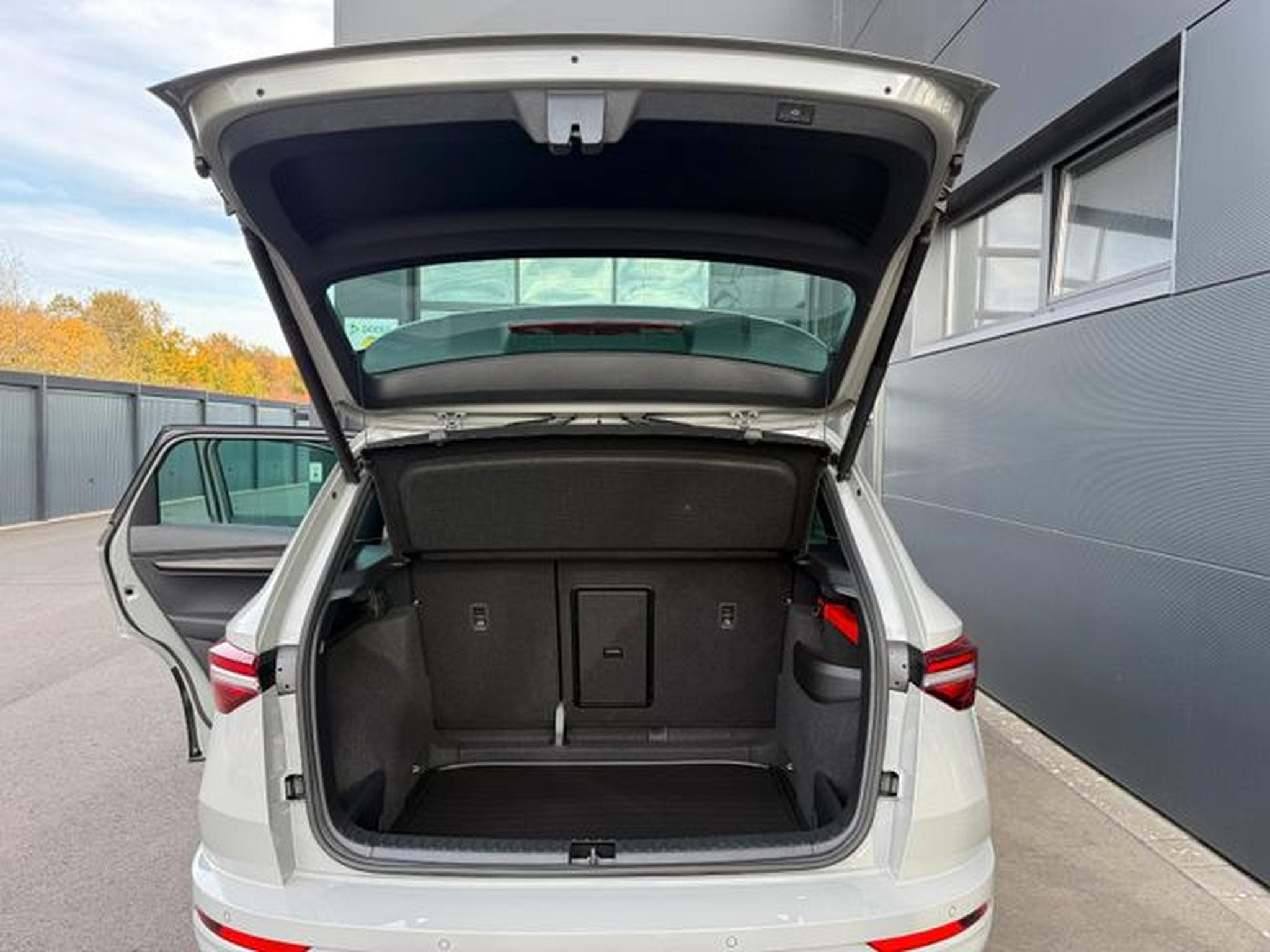 Skoda Karoq Karoq 1,5TSi DSG Sportline Pano 19"Matrix Key AC (2024) - Photo 12