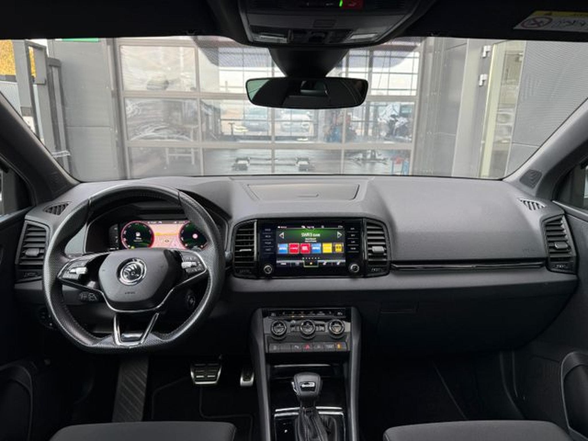 Skoda Karoq Karoq 1,5TSi DSG Sportline Pano 19"Matrix Key AC (2024) - Photo 13