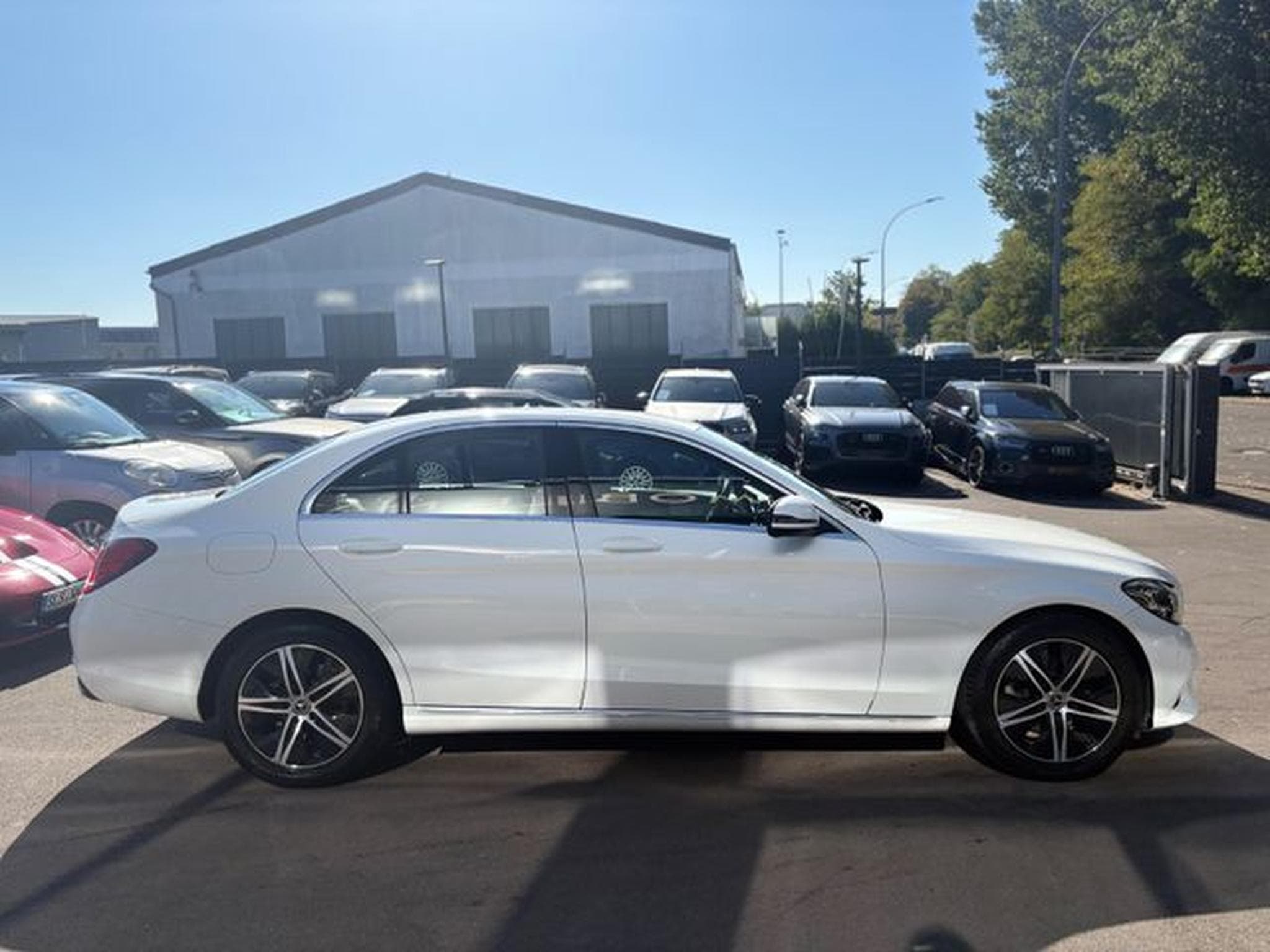 Mercedes C 180 C 180 *AVANTGARDE*KAMERA*SHZ*NAVI*AUTOMATIK* (2021) - Photo 12