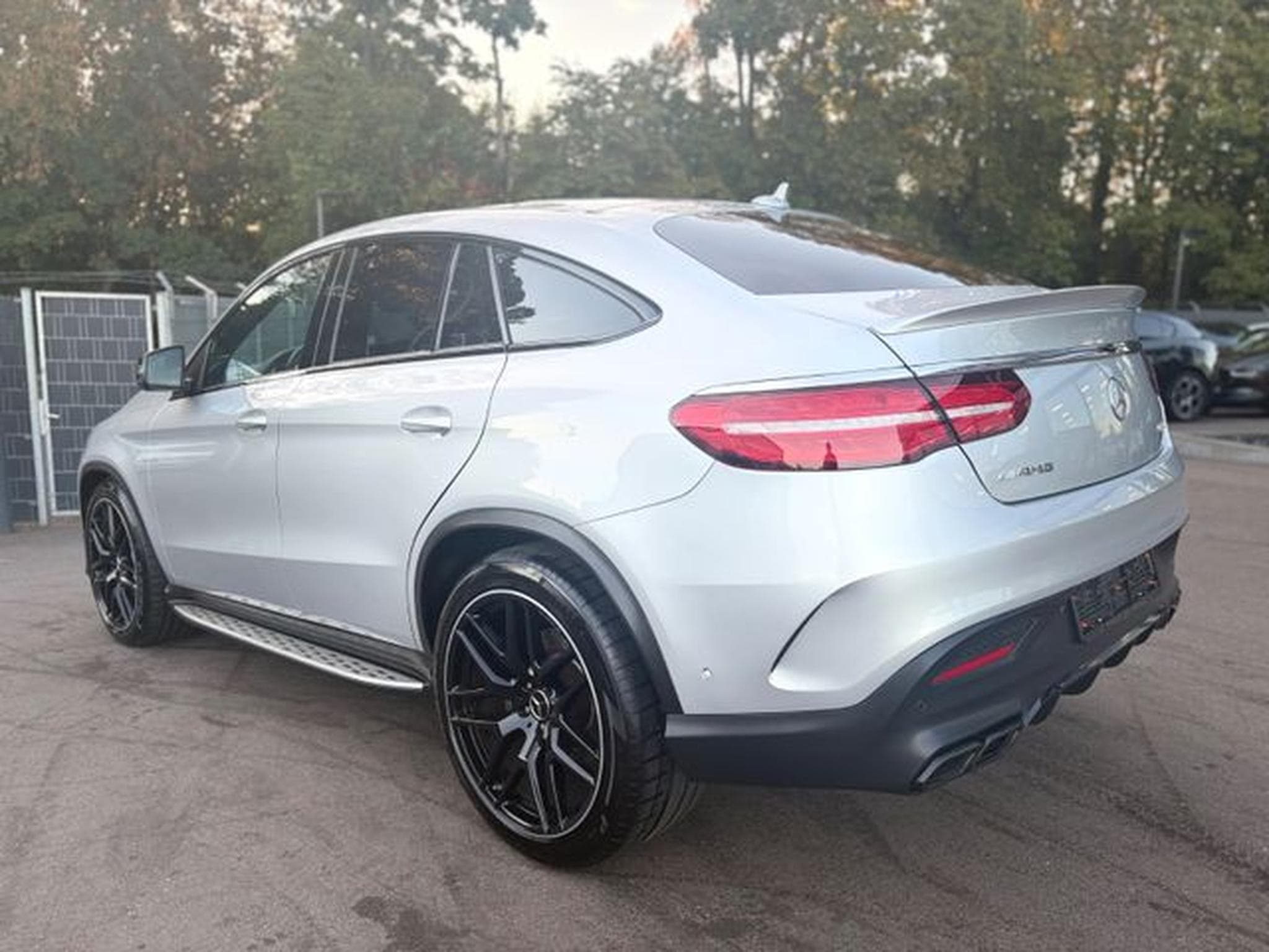 Mercedes GLE 63 AMG GLE 63 AMG COUPE 4MATIC*CARBON*22*ZOLL*PANO*LUFT (2018) - Photo 10
