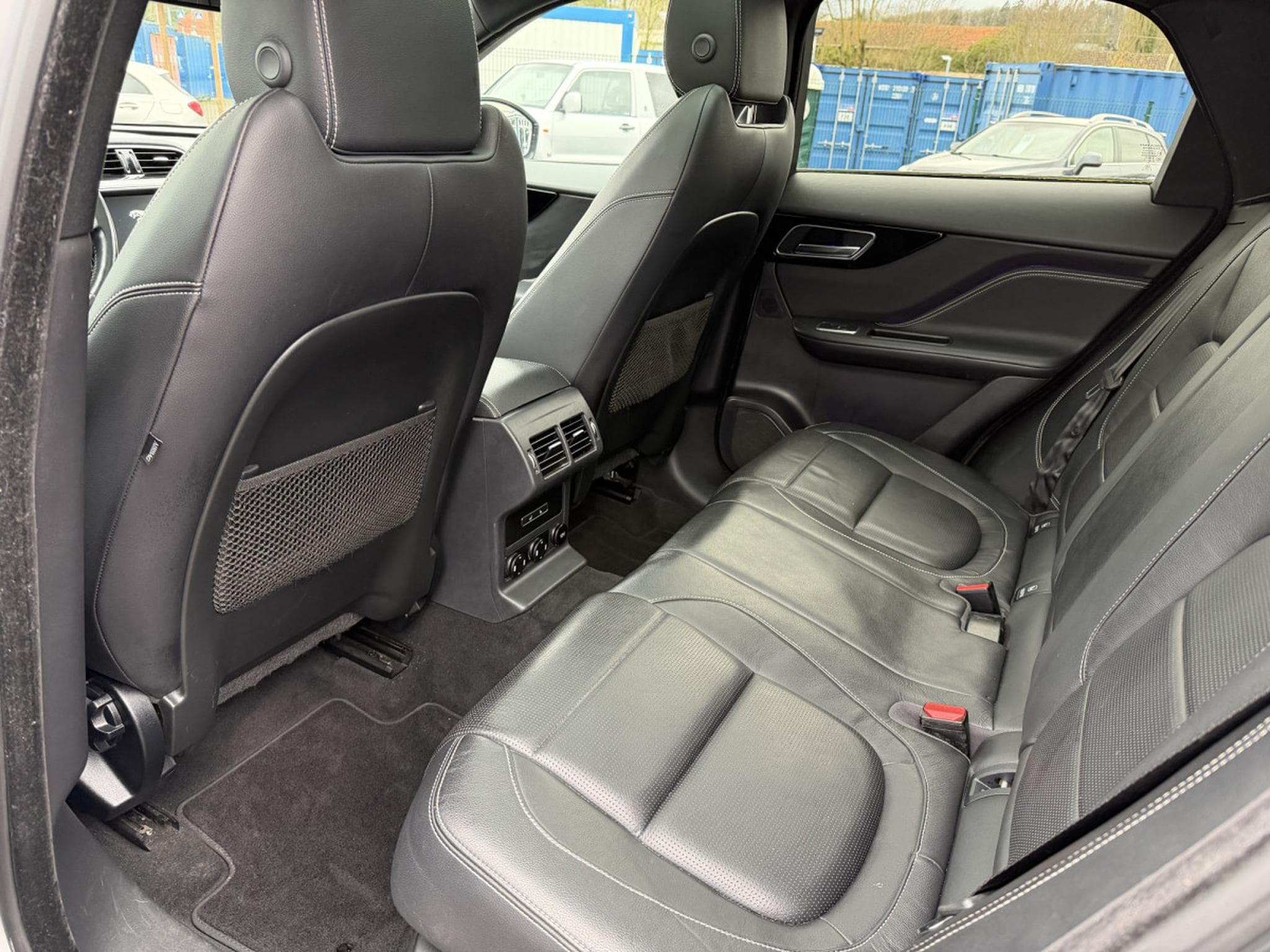 Jaguar F-Pace JAGUAR F-PACE 3.0D 300CV R-SPORT (2017) - Photo 5