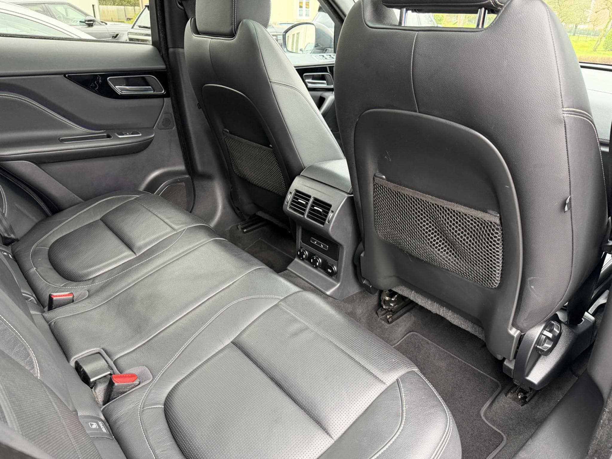 Jaguar F-Pace JAGUAR F-PACE 3.0D 300CV R-SPORT (2017) - Photo 6