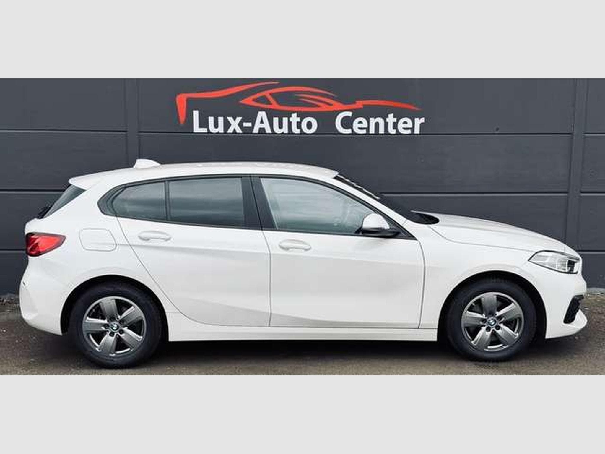 BMW 118 118i Automatique // Révisée Et Garantie 12 Mois✅✅✅ (2021) - Photo 4