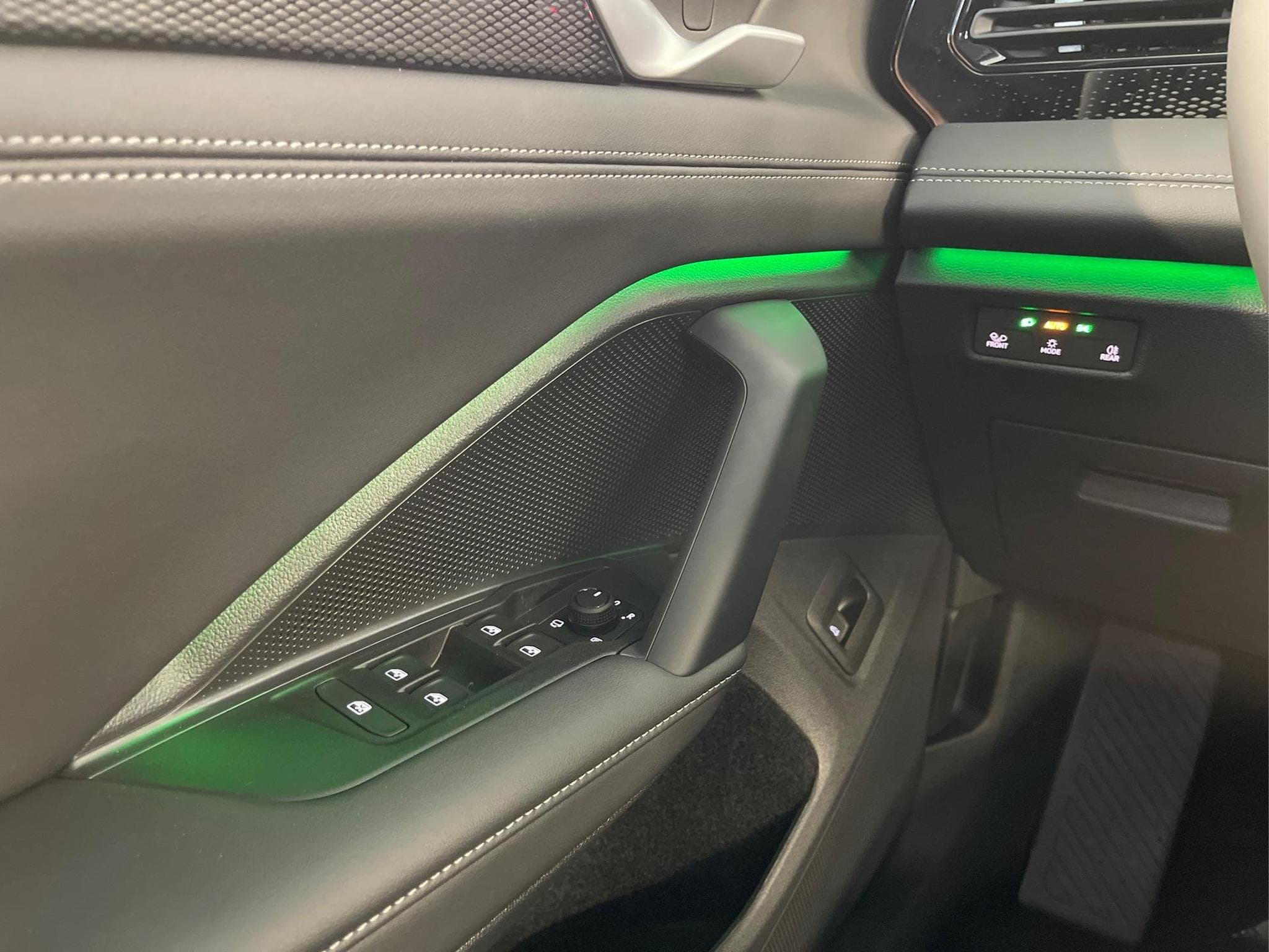 VW Tiguan LIFE (2025) - Foto 12