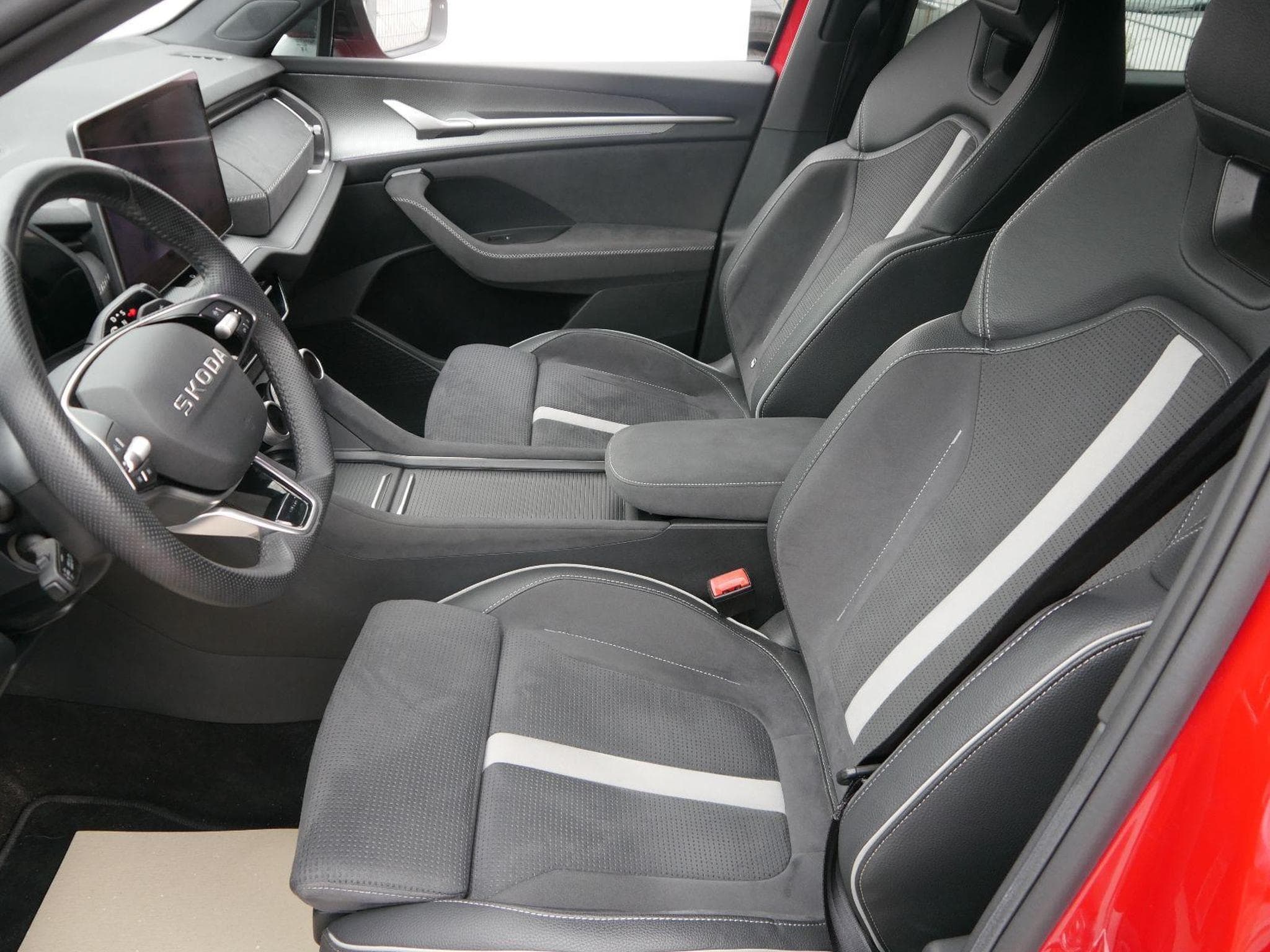 Skoda Kodiaq Sportline (2025) - Photo 12