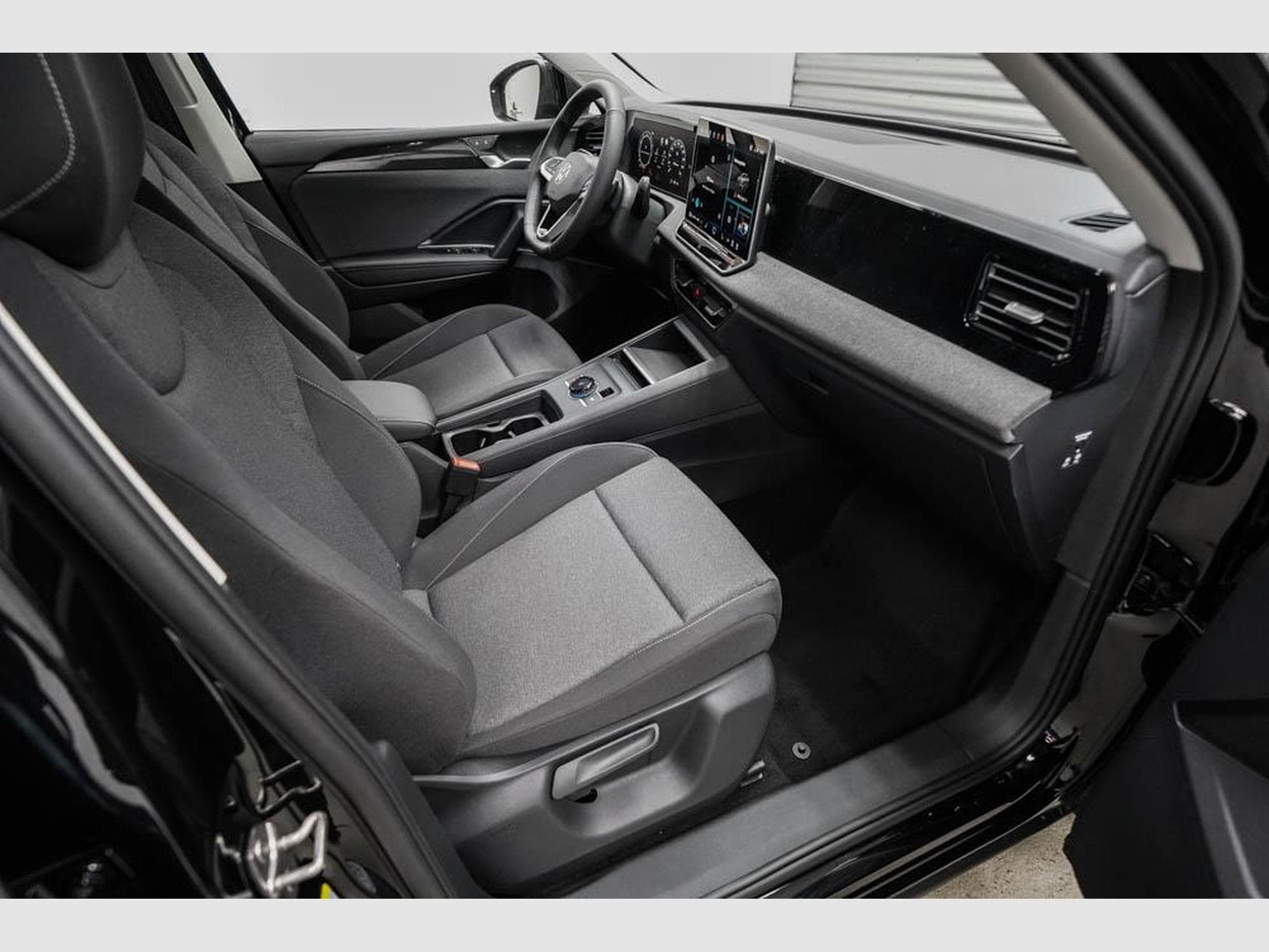 VW Tiguan 1,5 eTSI DSG (2026) - Foto 21