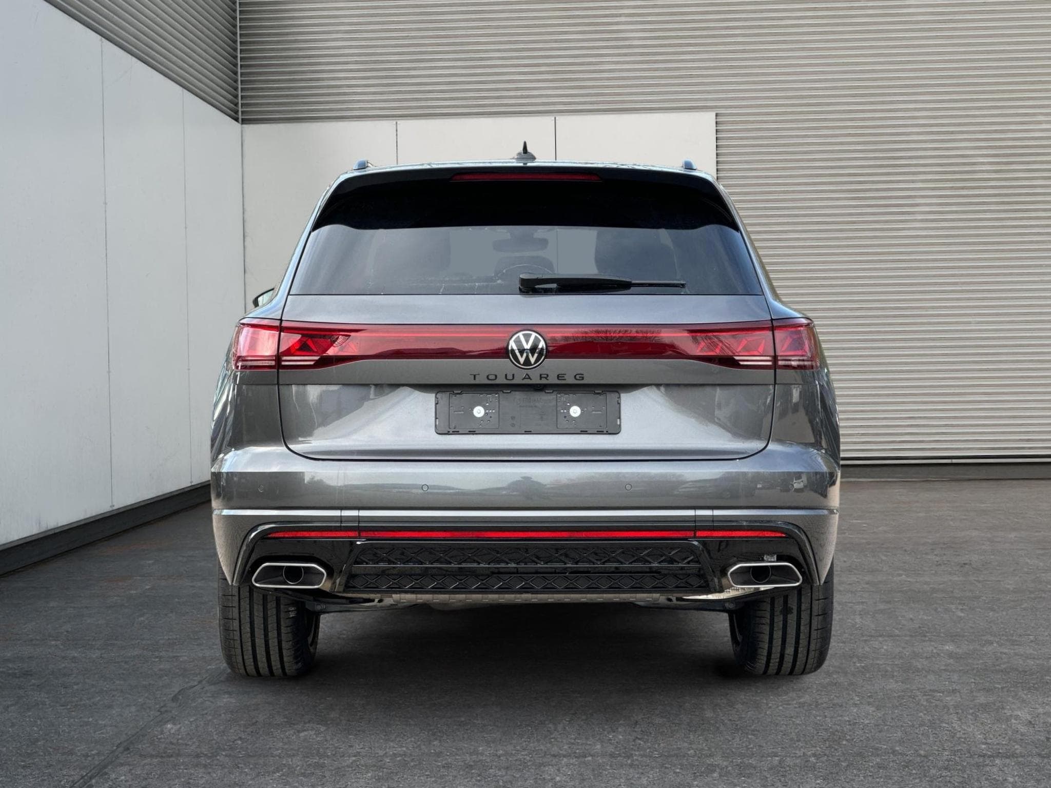 VW Touareg R FINAL EDITION (2026) - Photo 4