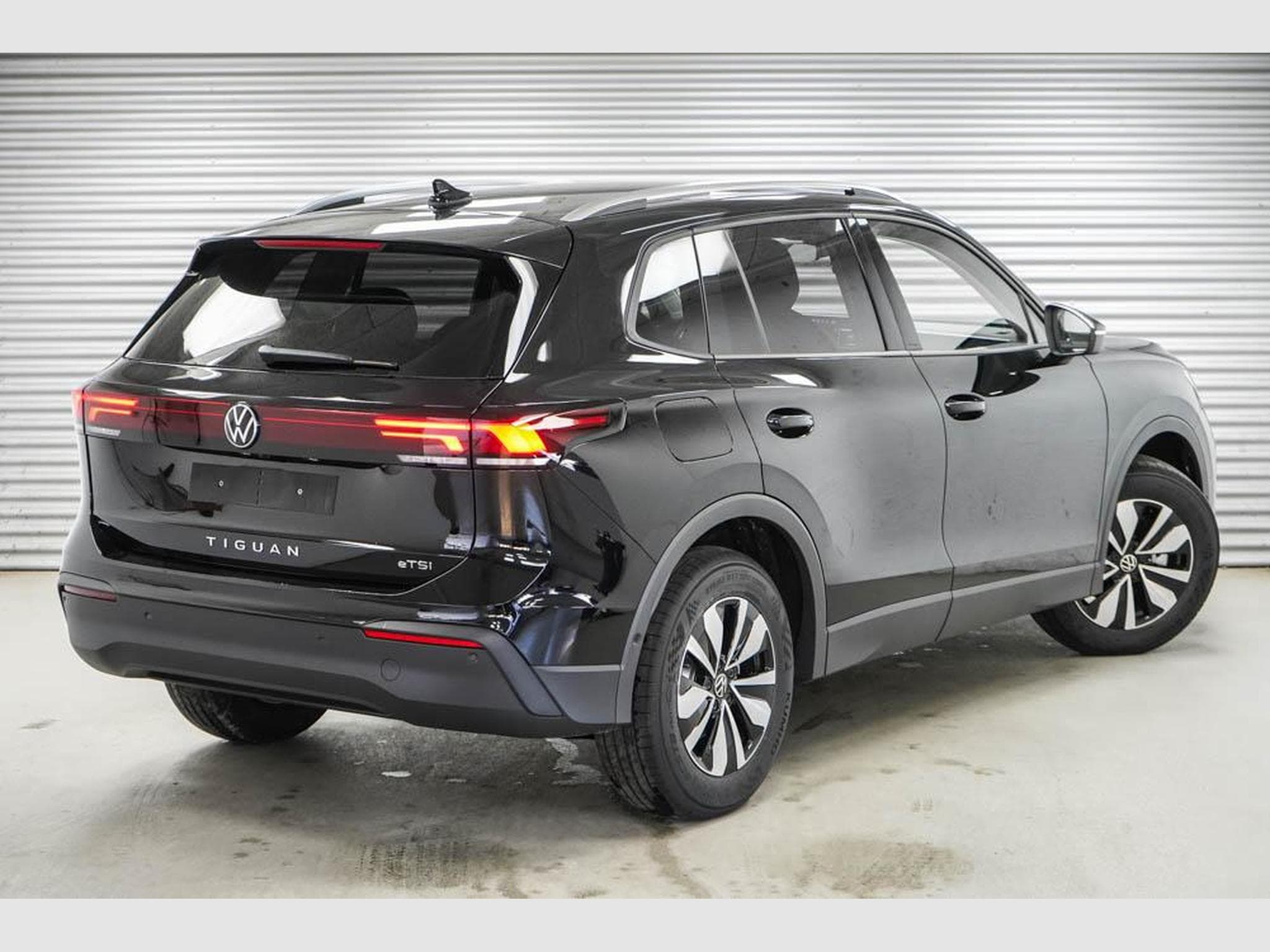 VW Tiguan 1,5 eTSI DSG (2026) - Photo 3
