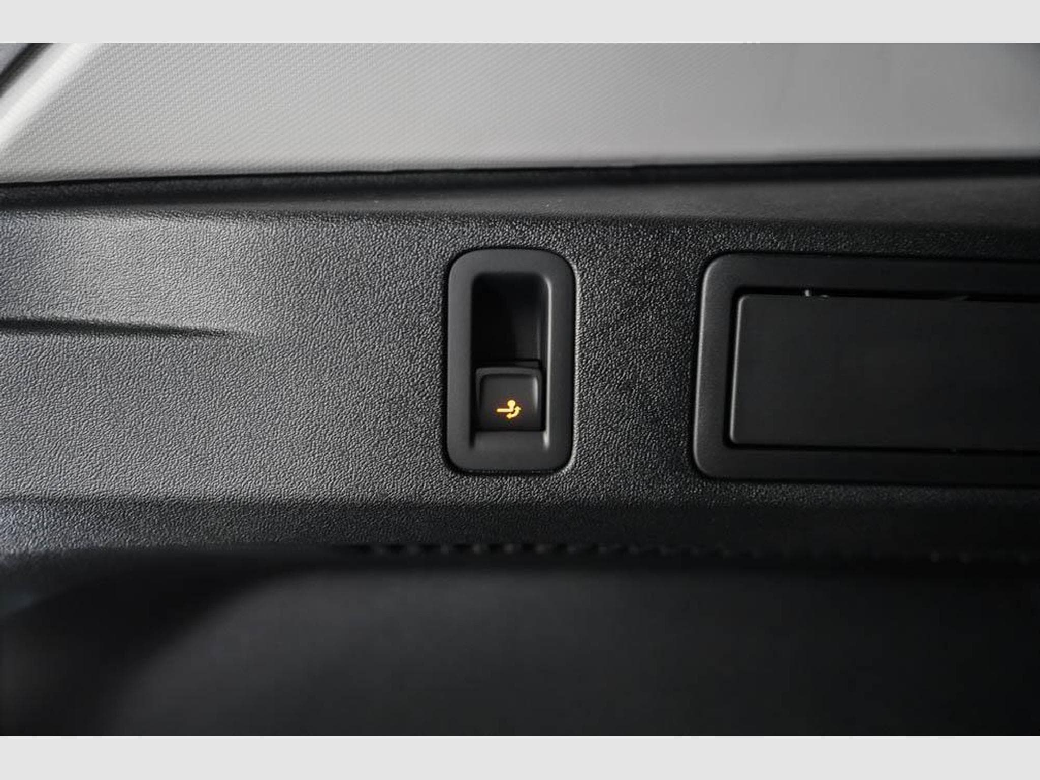 VW Tiguan 1,5 eTSI DSG (2026) - Photo 20