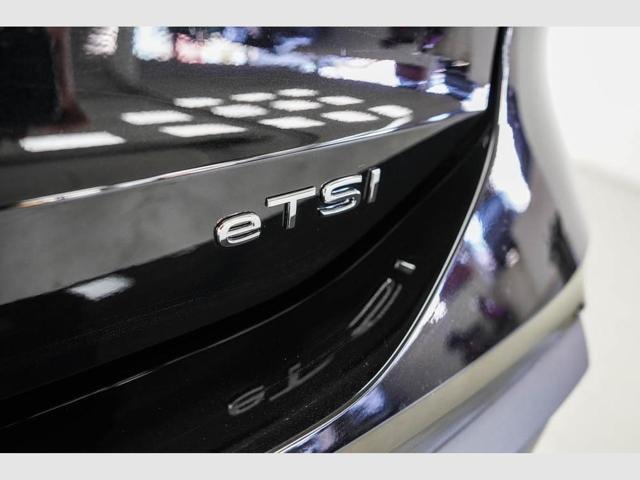 VW Tiguan 1,5 eTSI DSG (2026) - Photo 24