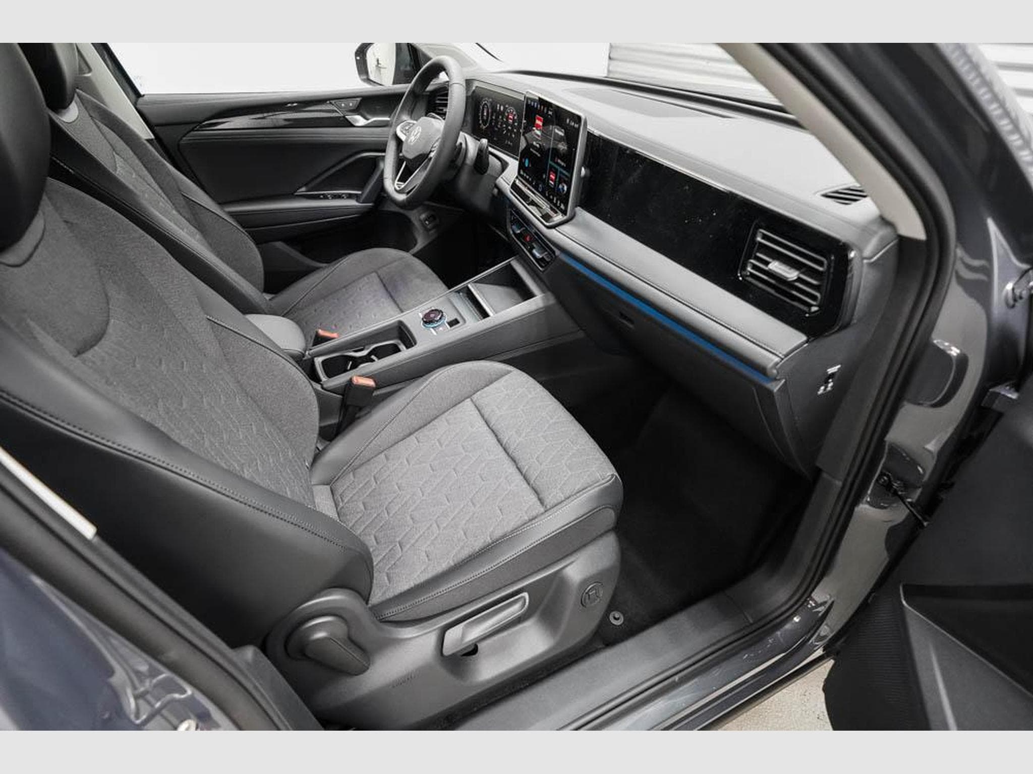 VW Tiguan 1,5 eTSI DSG (2026) - Photo 22