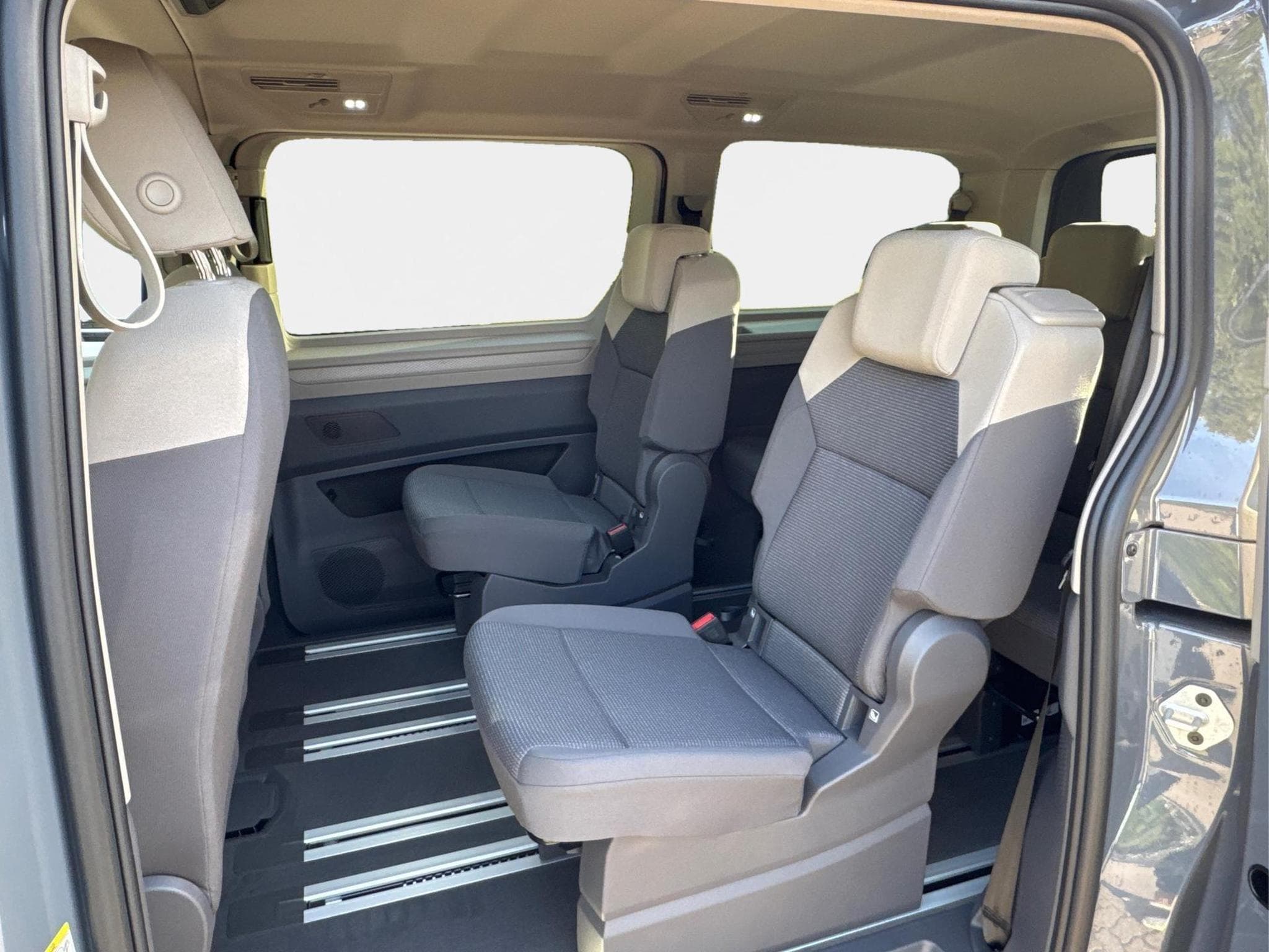 VW T7 Business (2026) - Photo 15