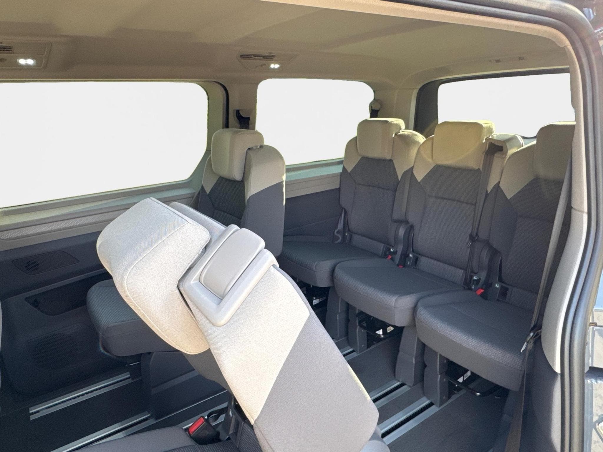 VW T7 Business (2026) - Photo 16