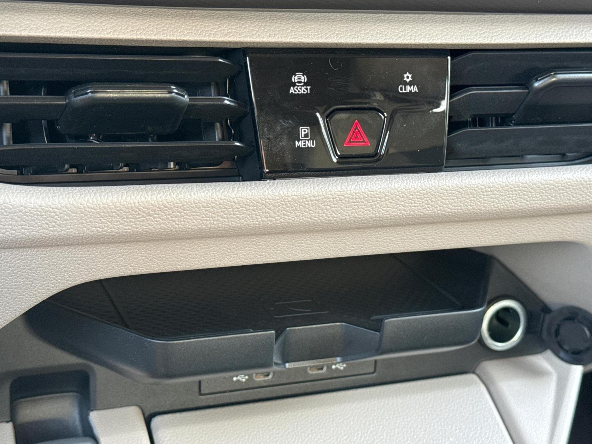 VW T7 Business (2026) - Photo 25