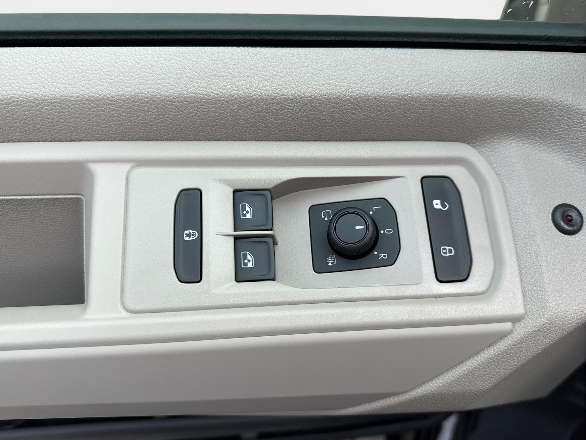 VW T7 Business (2026) - Photo 15