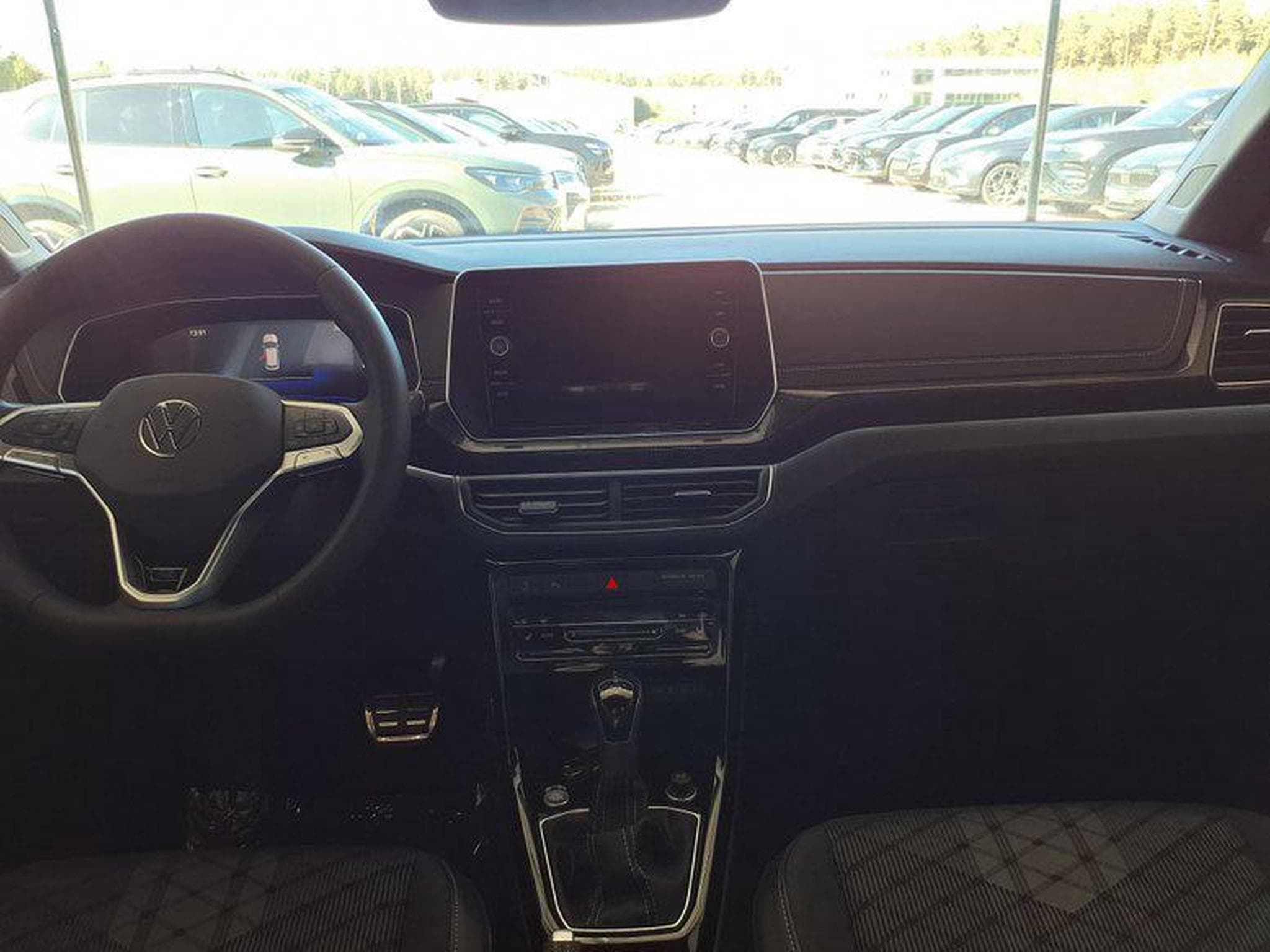 VW T-Cross R-Line 1.5 TSI 7-Gang-DSG (2026) - Photo 7