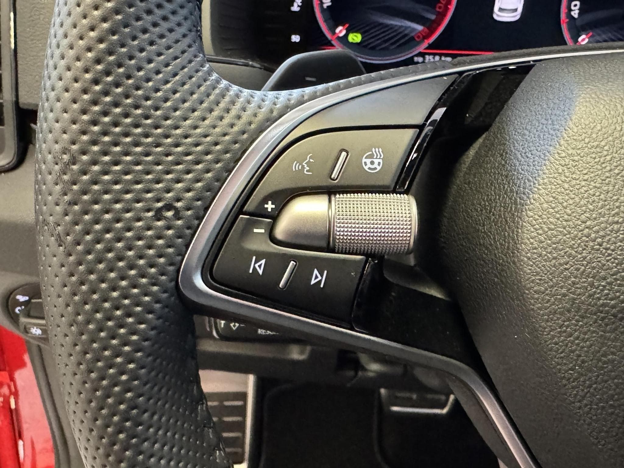 Skoda Karoq Sportline (2026) - Photo 11