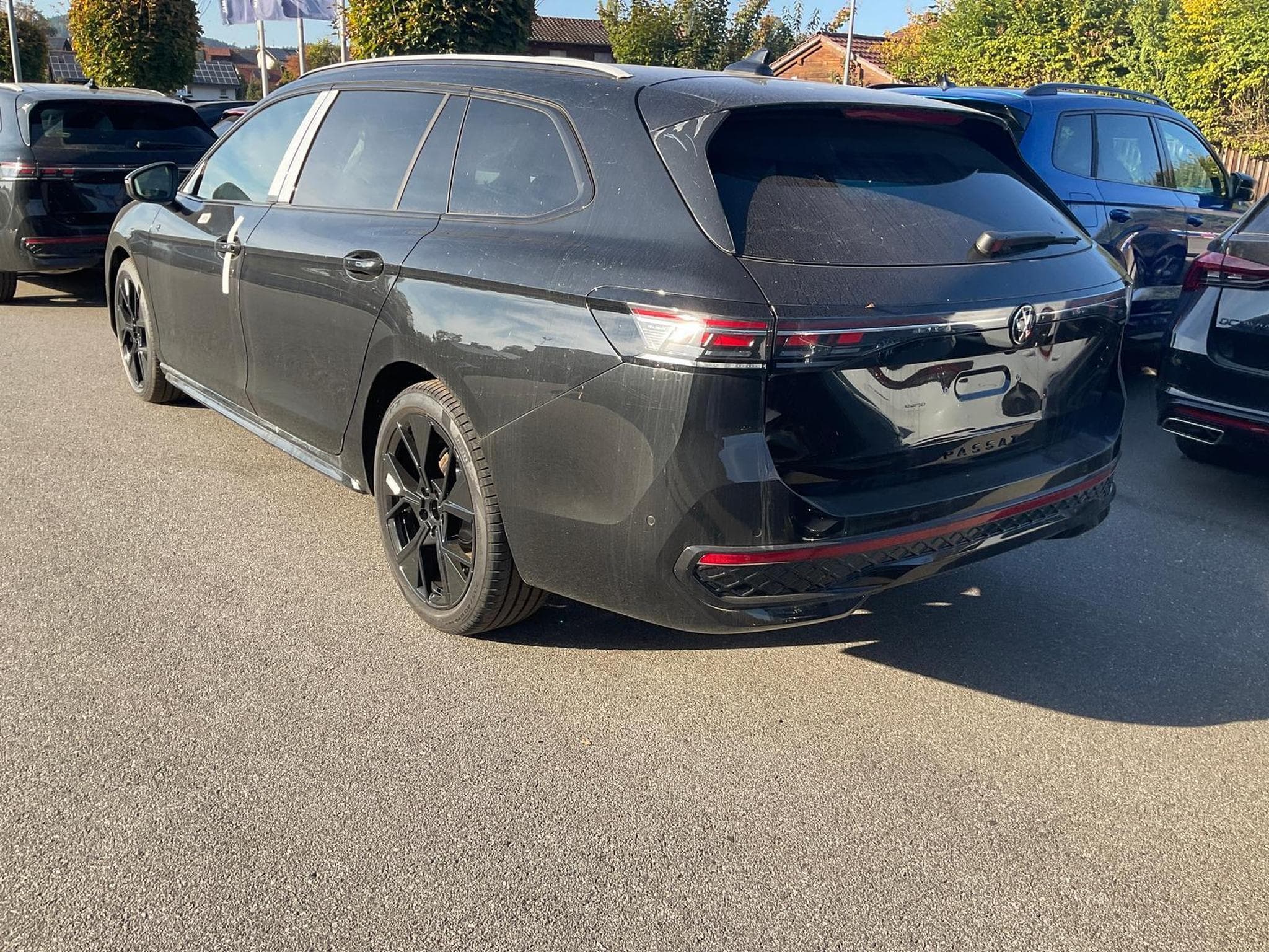 VW Passat Variant 2.0 TSI 150 kW R-Line (2025) - Photo 2