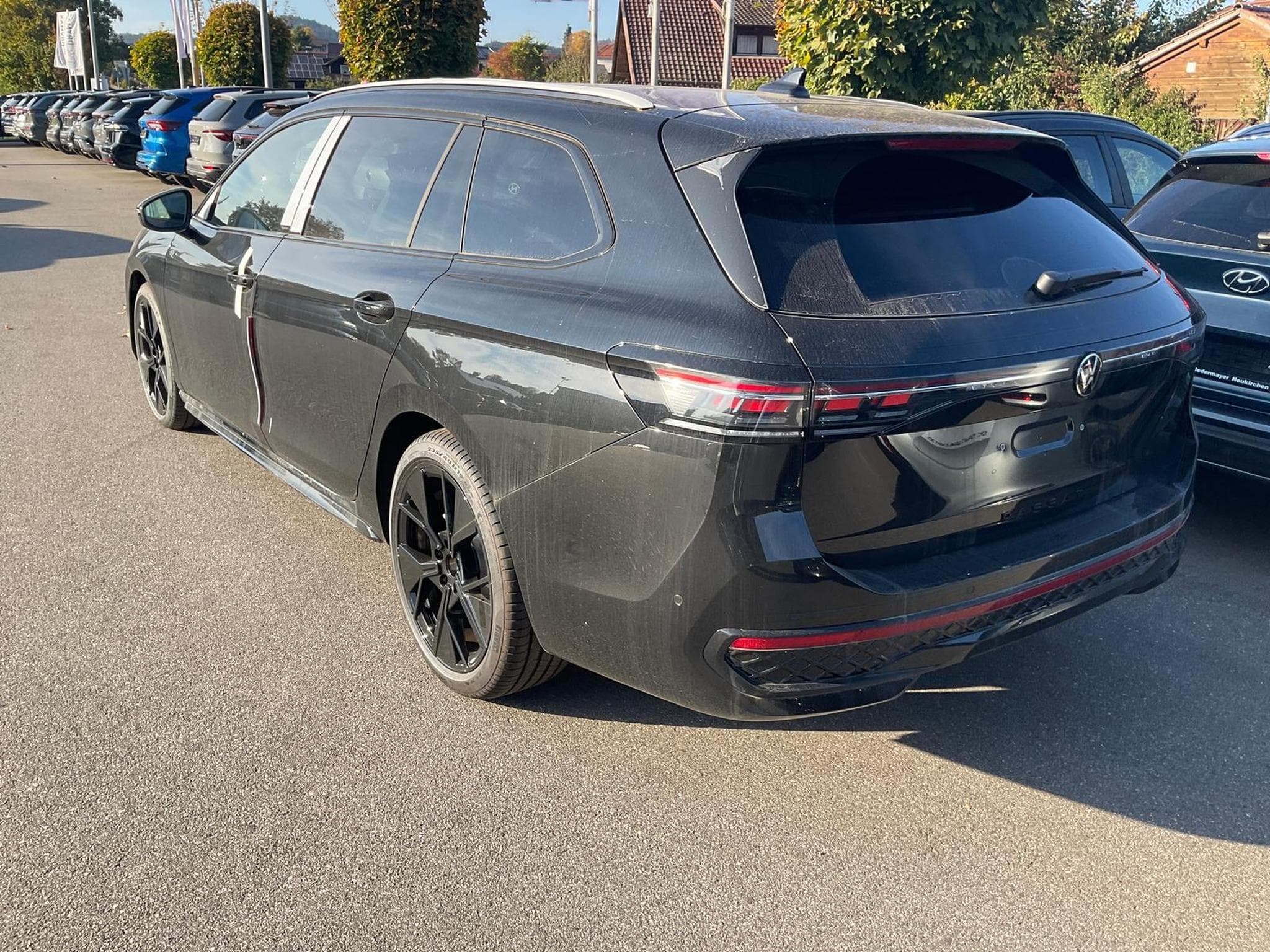 VW Passat Variant 2.0 TDI 142 kW 4Motion R-Line (2025) - Photo 2