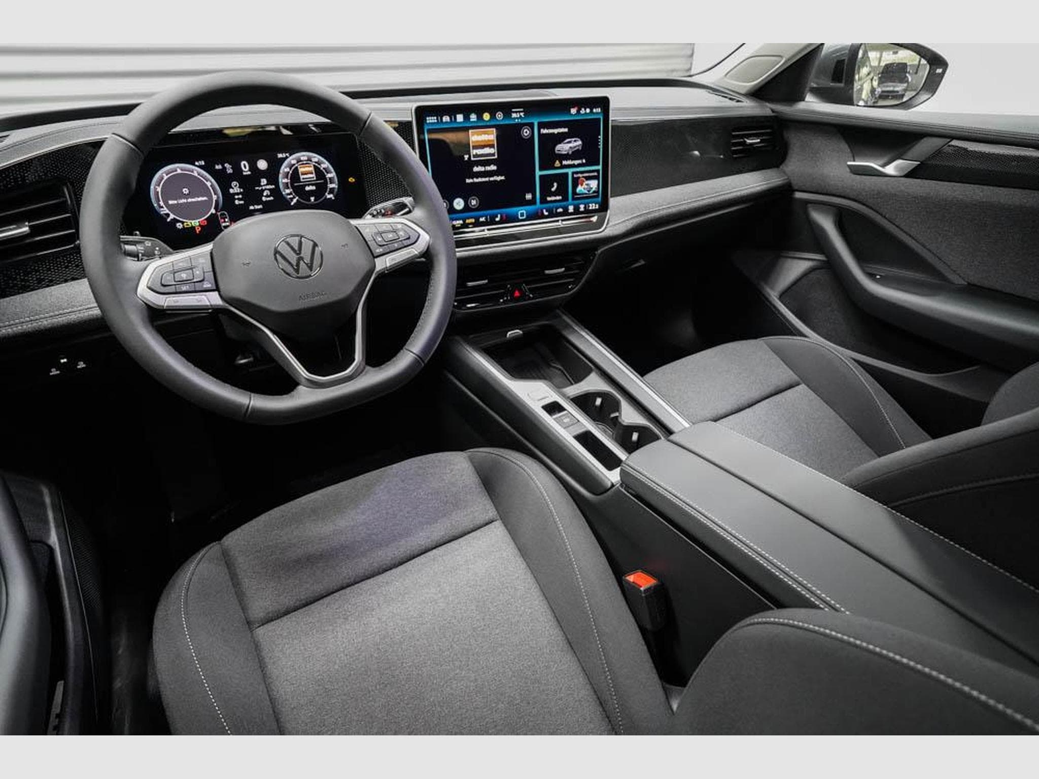 VW Passat Variant 1,5 TSI (2026) - Photo 7