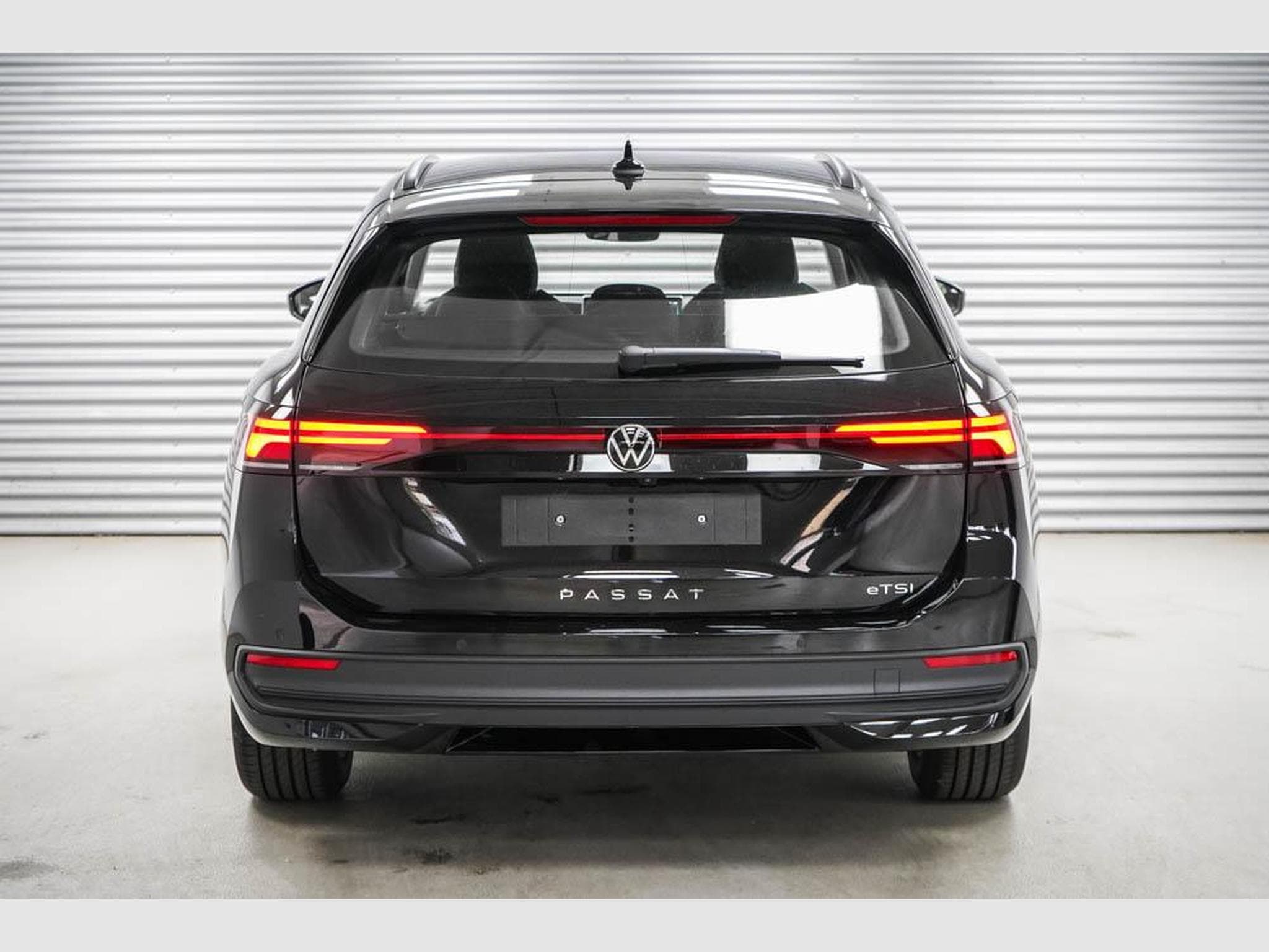 VW Passat Variant 1,5 TSI (2026) - Photo 4