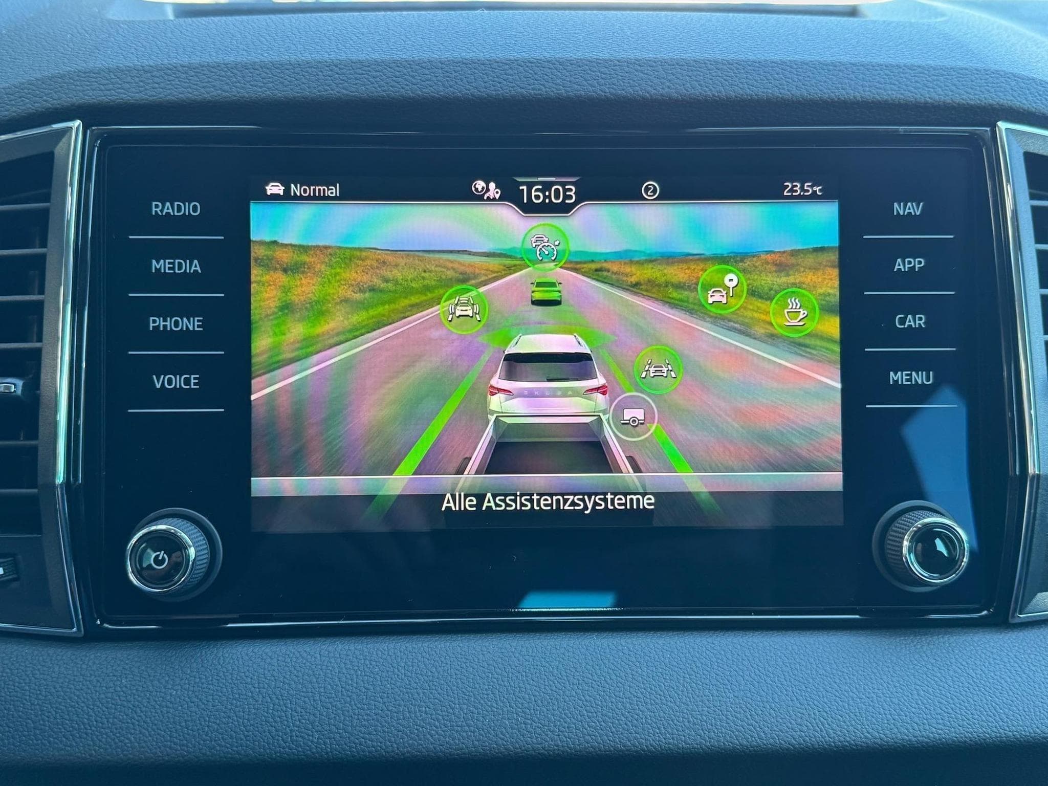 Skoda Karoq Extra Plus (2026) - Photo 18
