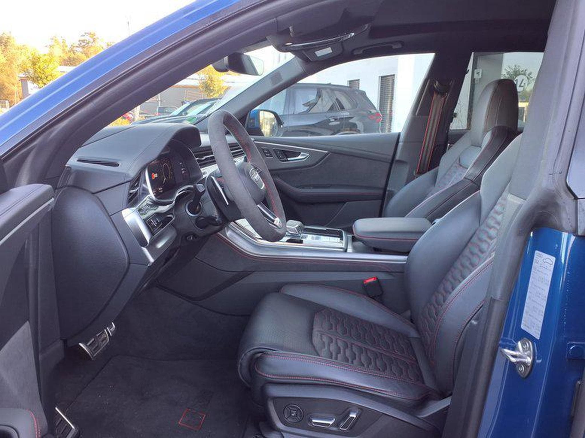 Audi RSQ8 performance 4.0 TFSI 8-Gang-Tiptronic quattro (2026) - Photo 5