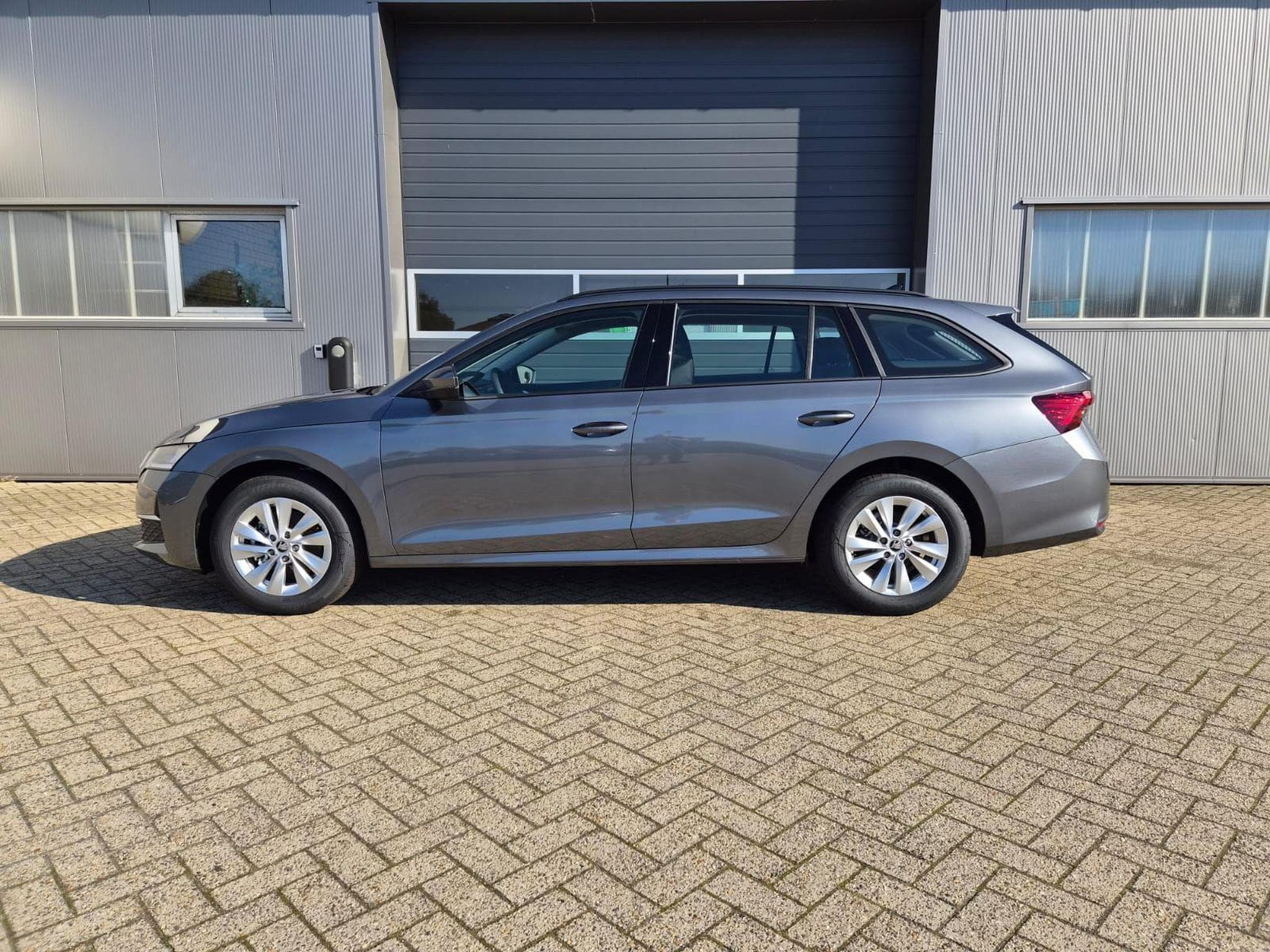 Skoda Octavia 1.5 TSI 150PS (2026) - Photo 4
