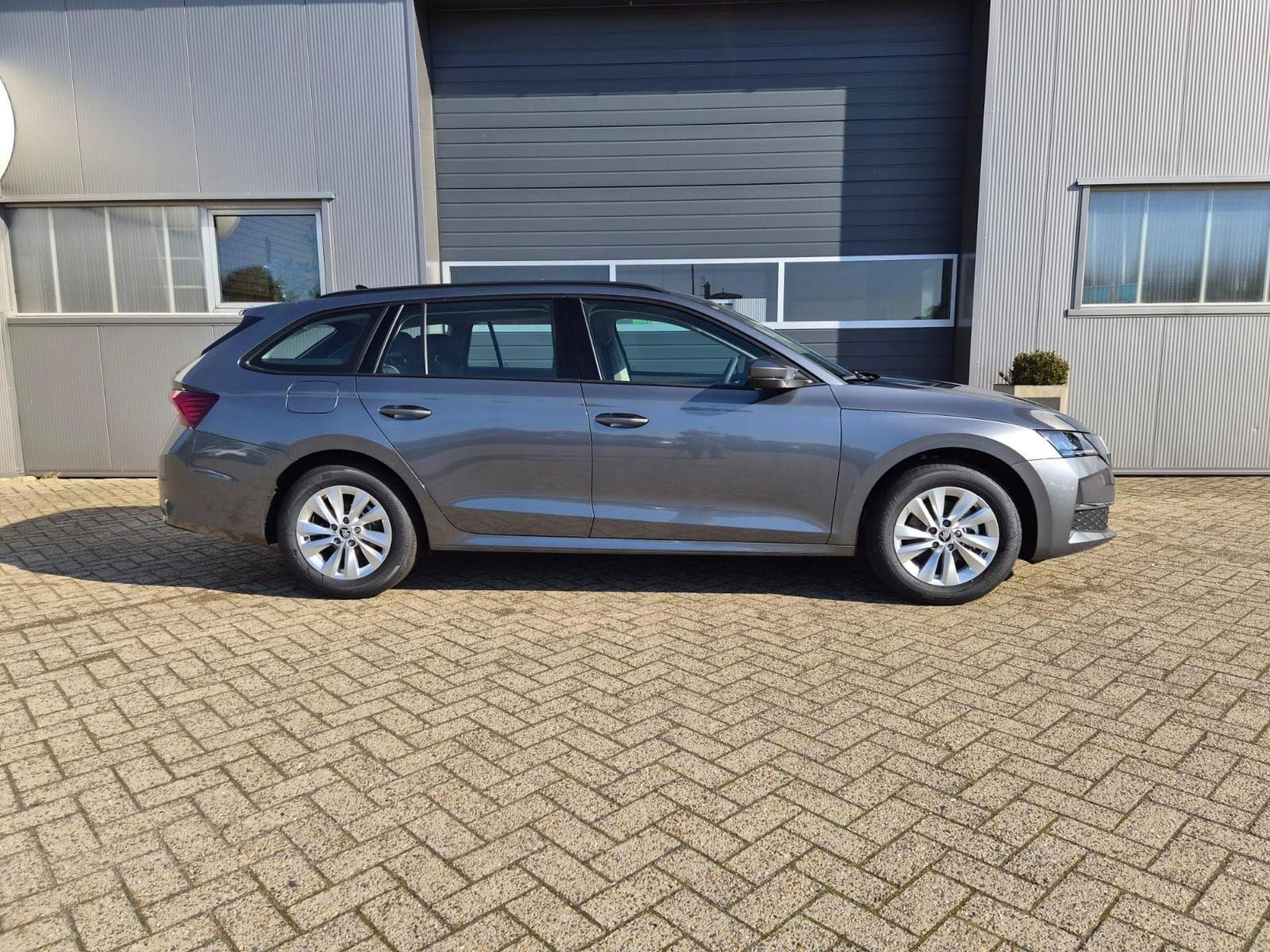 Skoda Octavia 1.5 TSI 150PS (2026) - Photo 5
