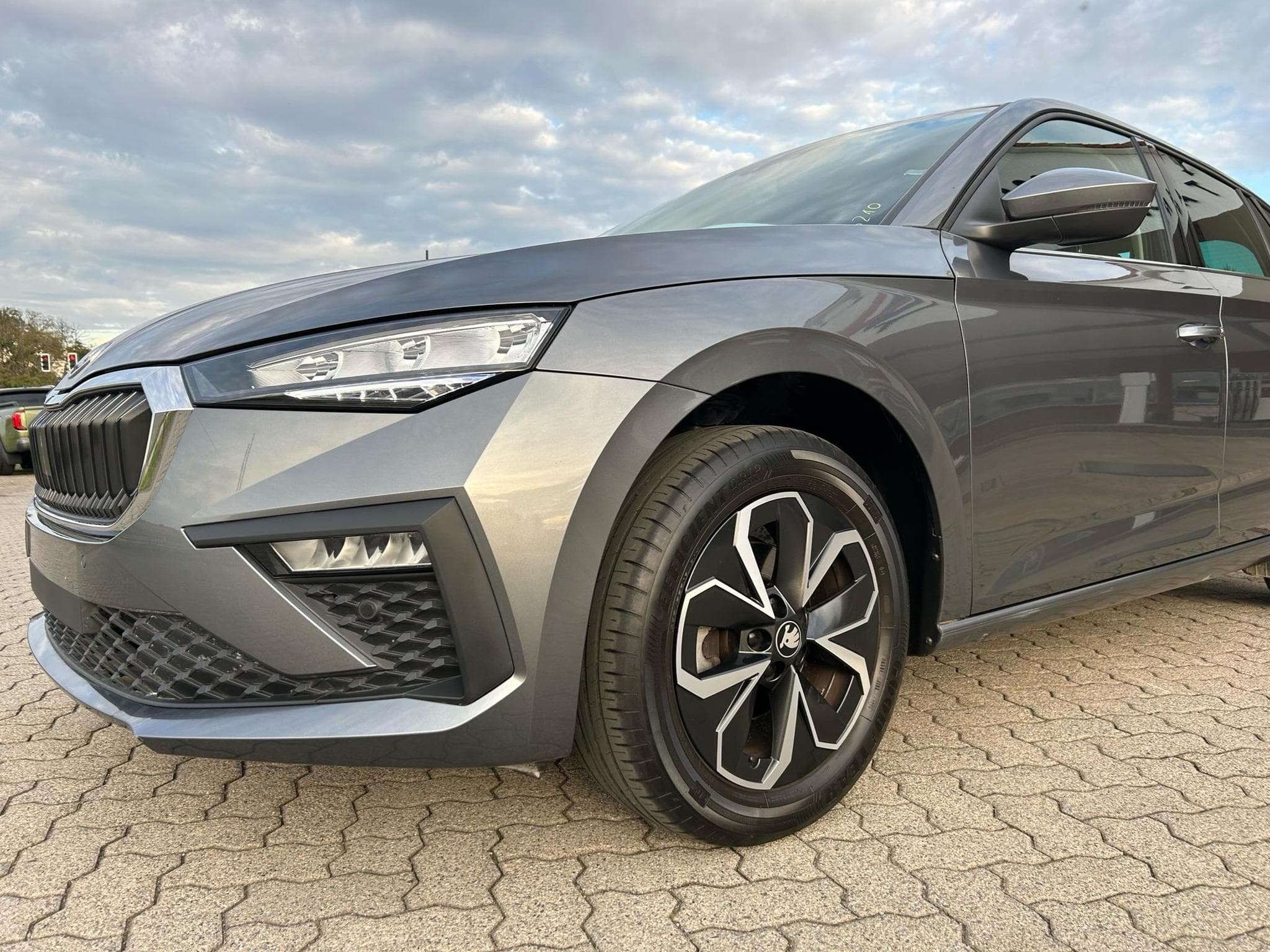 Skoda Scala Selection (2025) - Foto 2