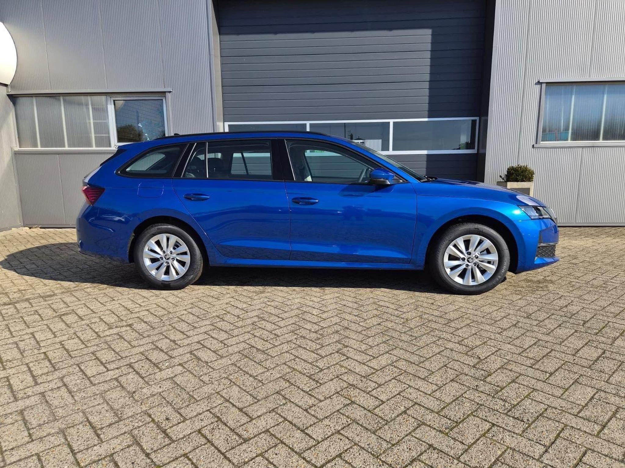Skoda Octavia 1.5 TSI 150PS (2026) - Photo 6