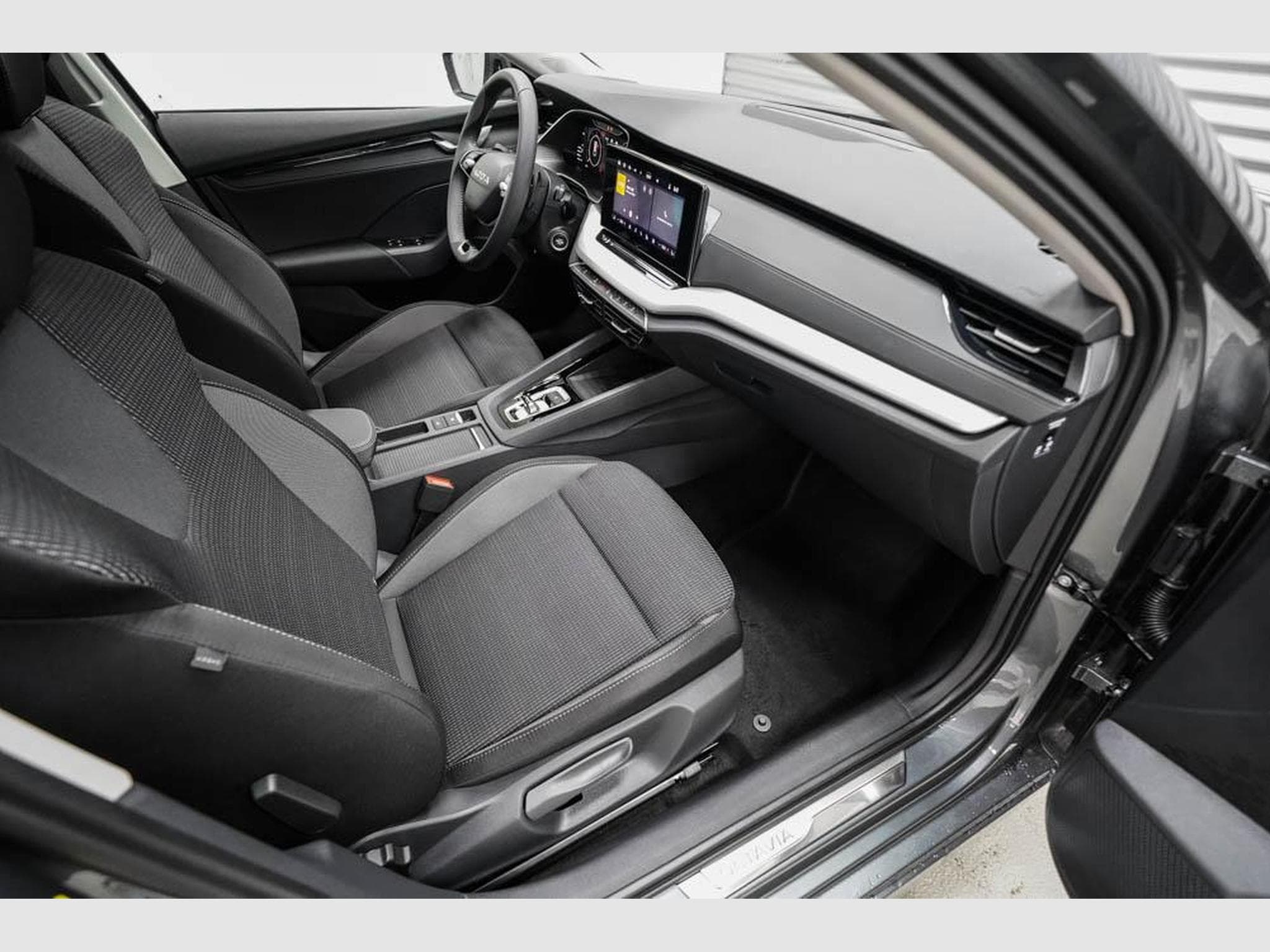 Skoda Octavia Kombi 1,5 TSI (2026) - Photo 21