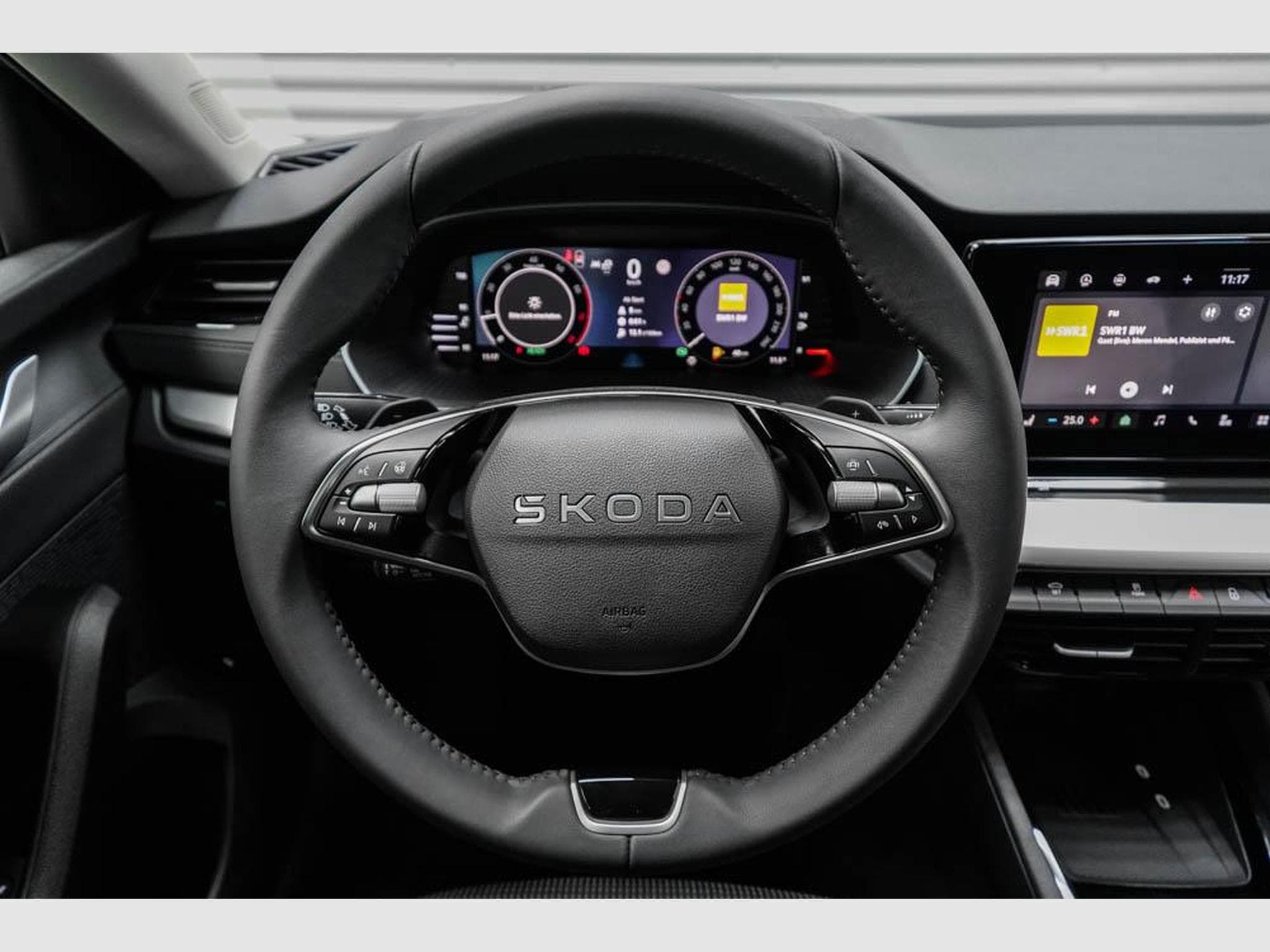 Skoda Octavia Kombi 1,5 TSI (2026) - Photo 9