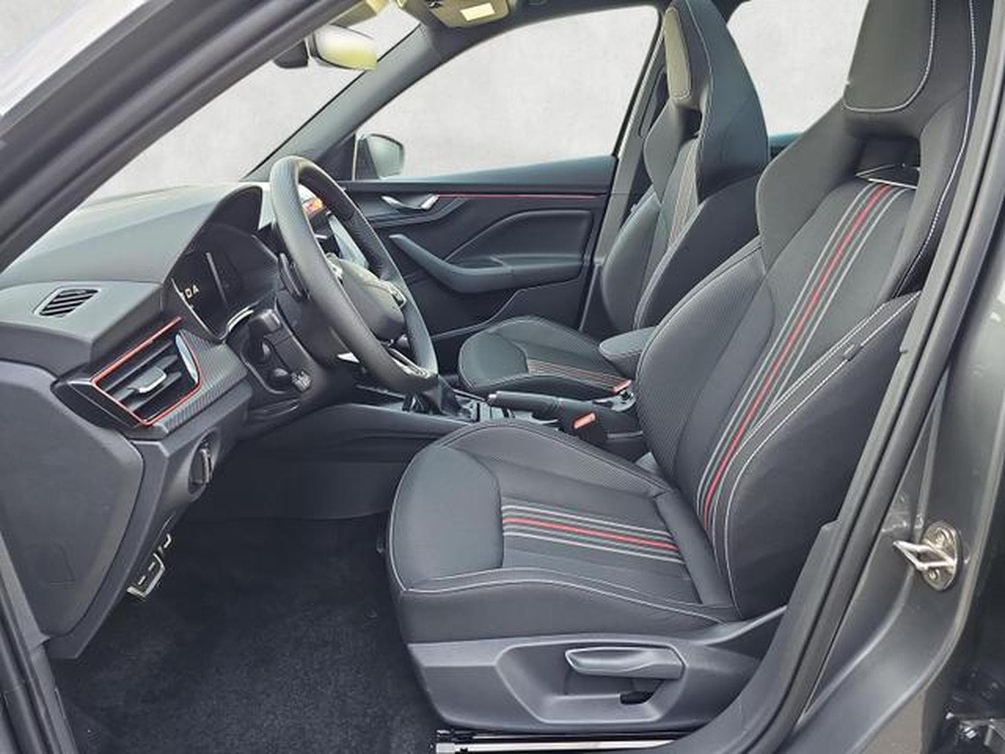 Skoda Kamiq Monte Carlo (2026) - Foto 9