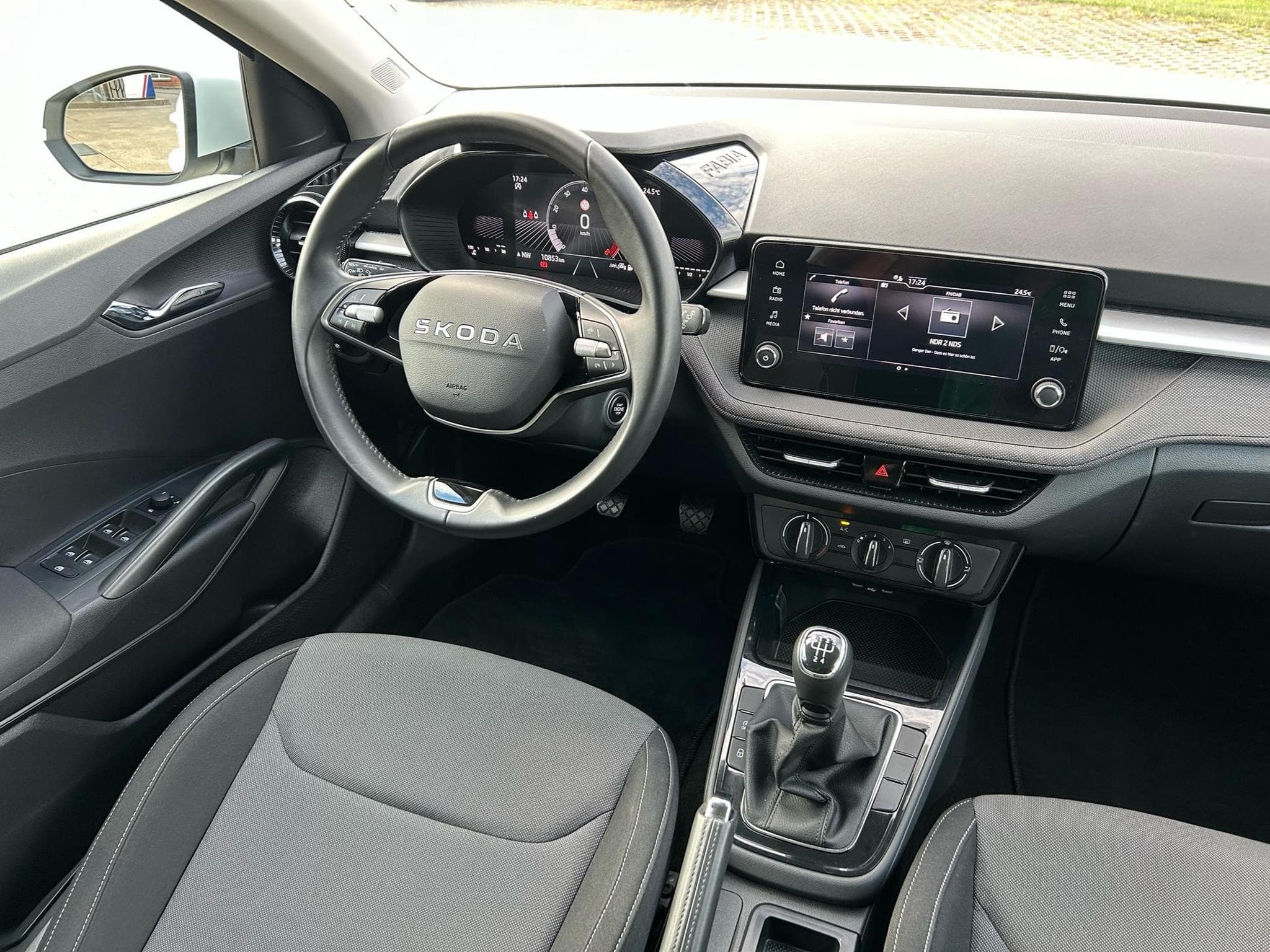 Skoda Fabia 1.0 TSI Selection (2025) - Foto 6