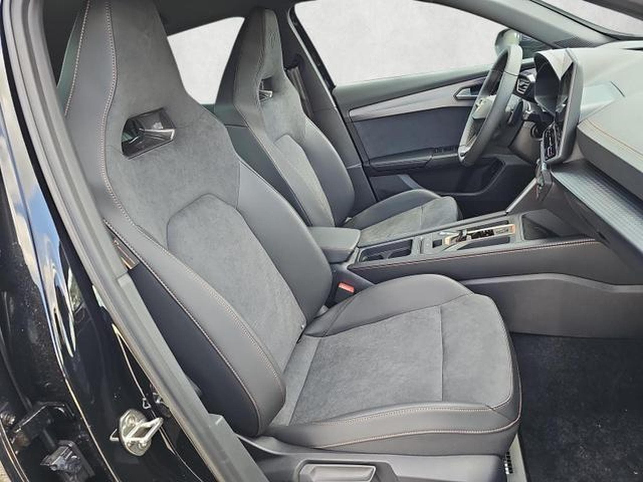Cupra Formentor VZ 2.0 TSI 245 kW 4Drive (2026) - Foto 10