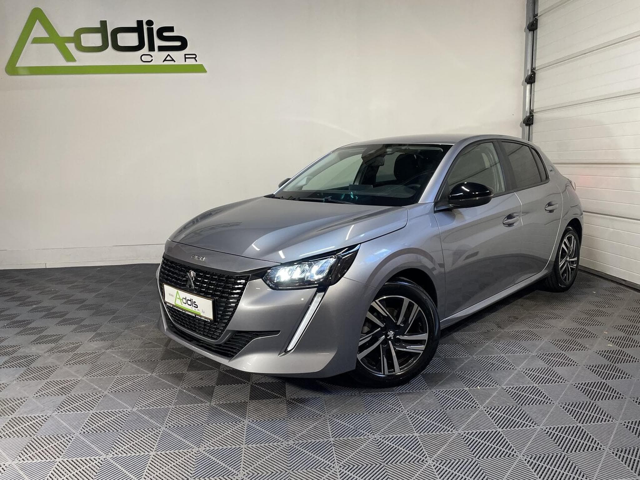 Peugeot 208 1.2 ESSENCE 75 CV ALLURE STYLE CARPLAY 5P (2023) - Foto 1