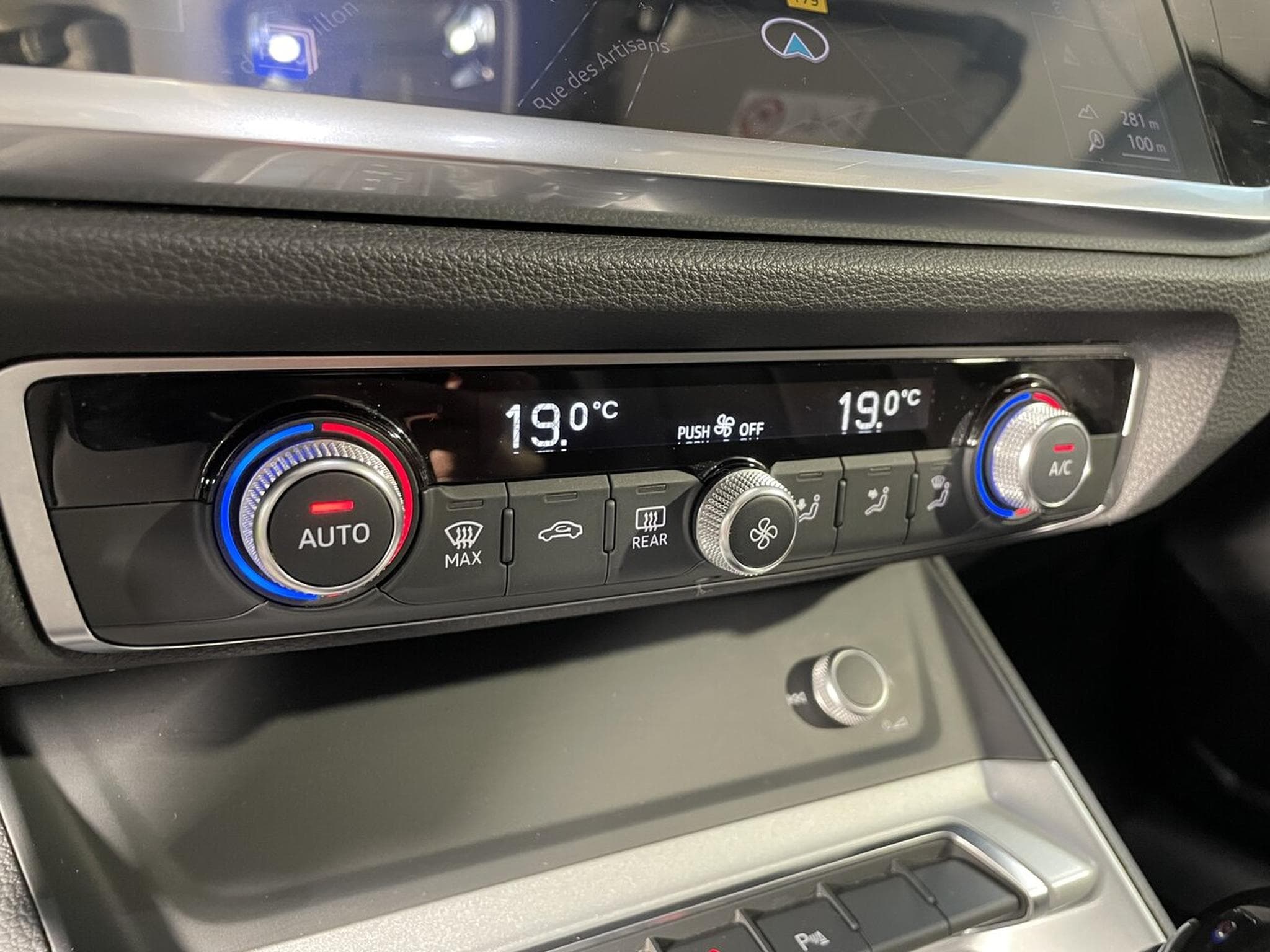 Audi Q3 SPORTBACK 35 TDI 150 S-TRONIC BUSINESS VIRTUAL COCKPIT (2021) - Foto 6